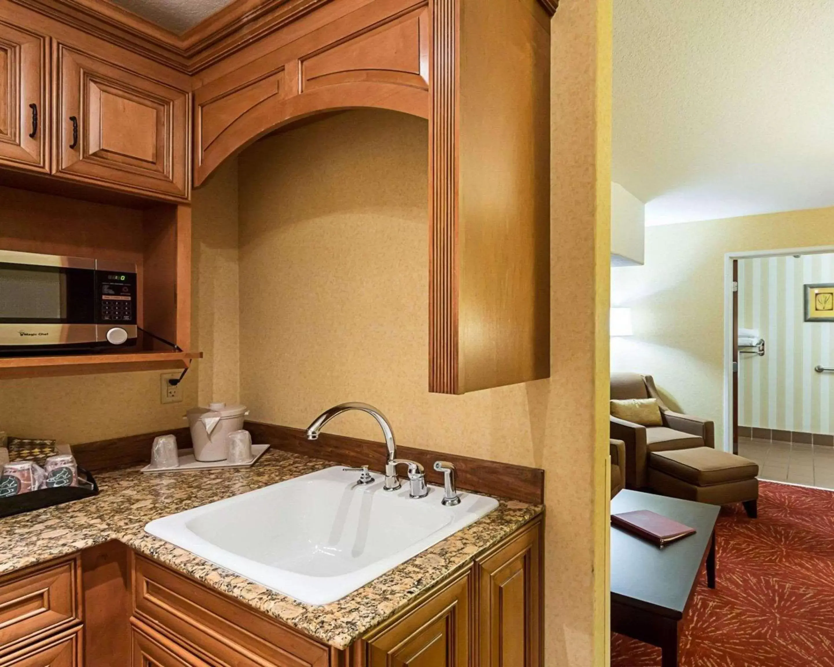 Photo of the whole room, Bathroom in Comfort Suites Airport Wichita