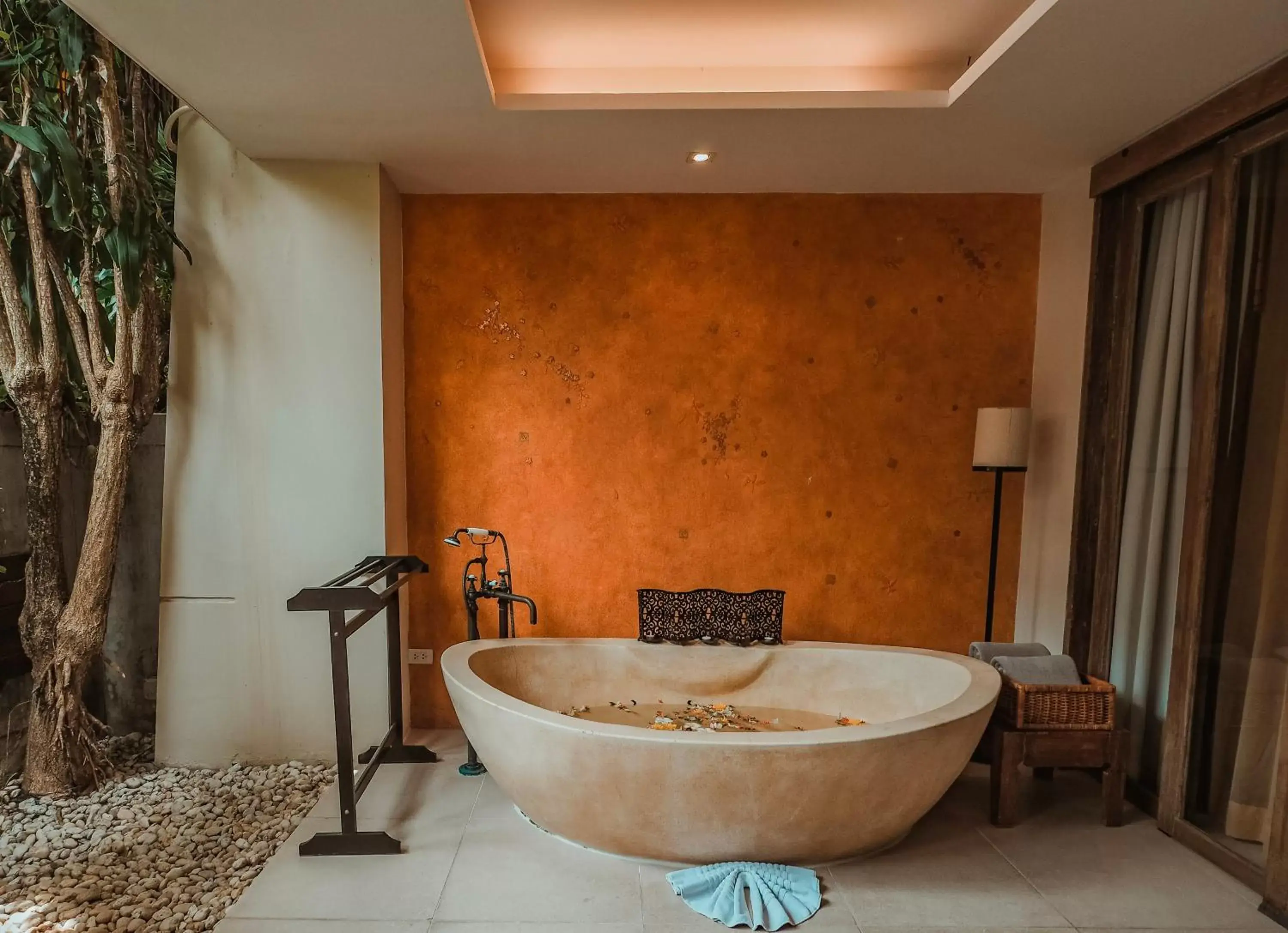 Bath, Bathroom in Burasari Phuket Resort & Spa - SHA Extra Plus