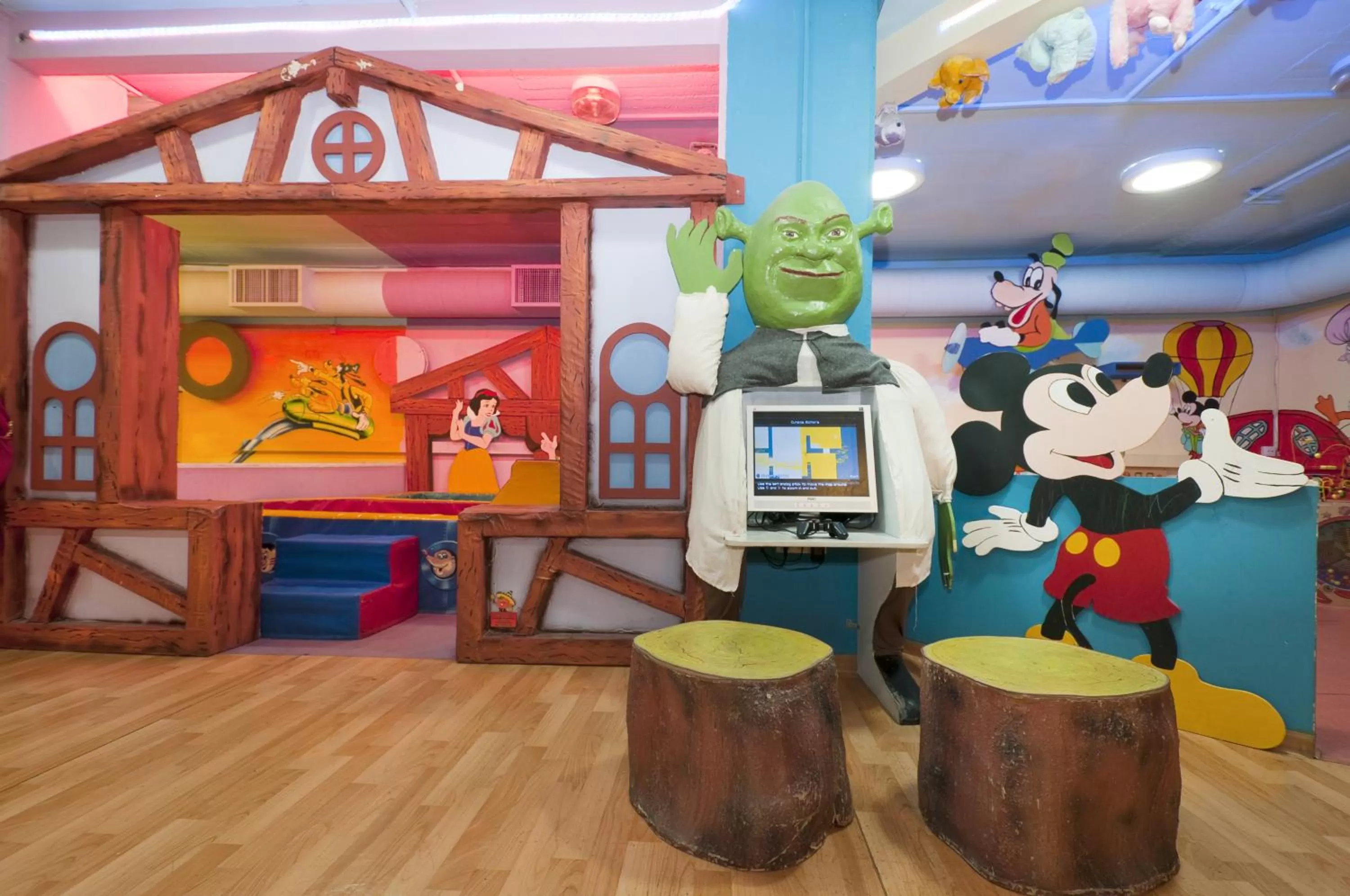 Kids's club in Leonardo Royal Resort Eilat