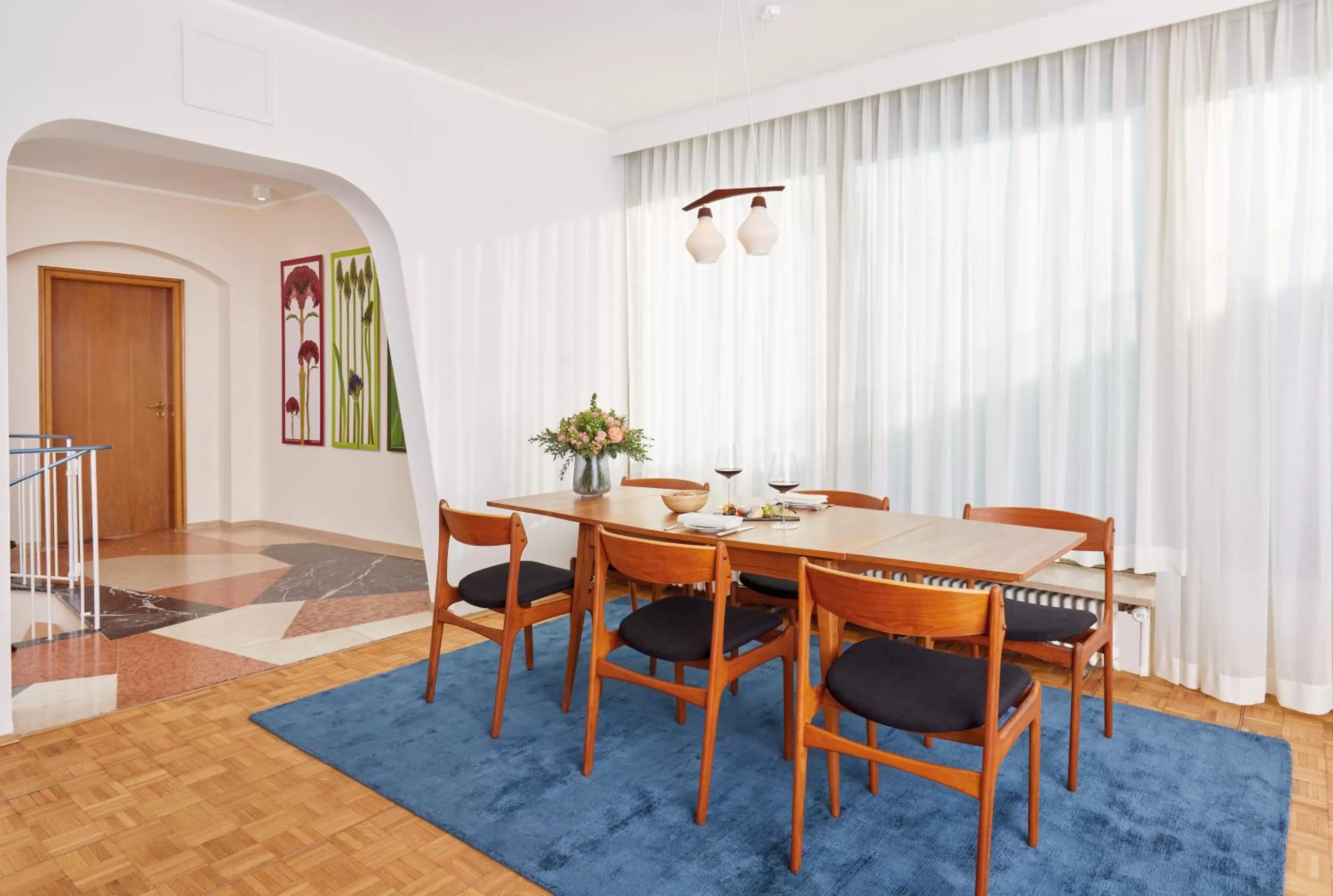 Living room in Excelsior by Geisel