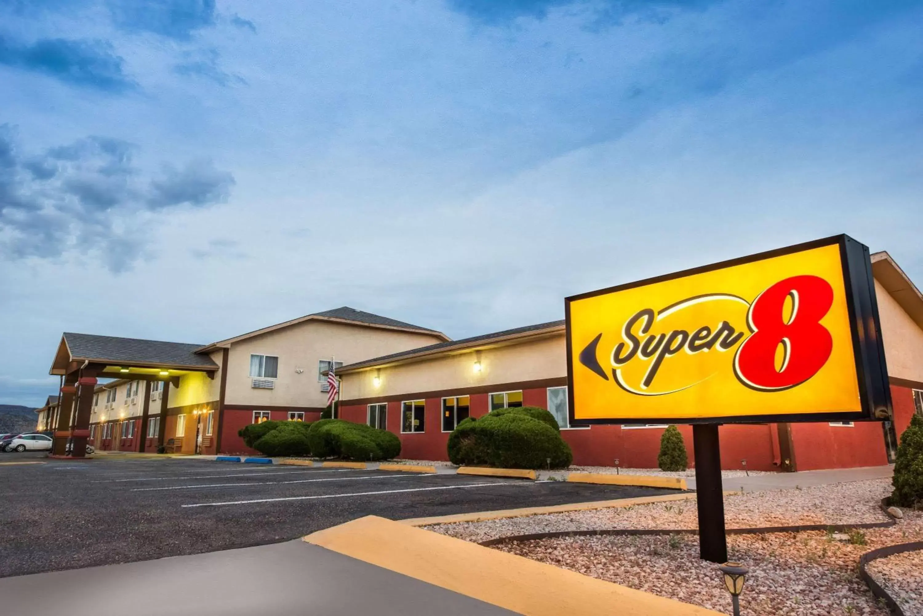 Property Building in Super 8 by Wyndham Grants