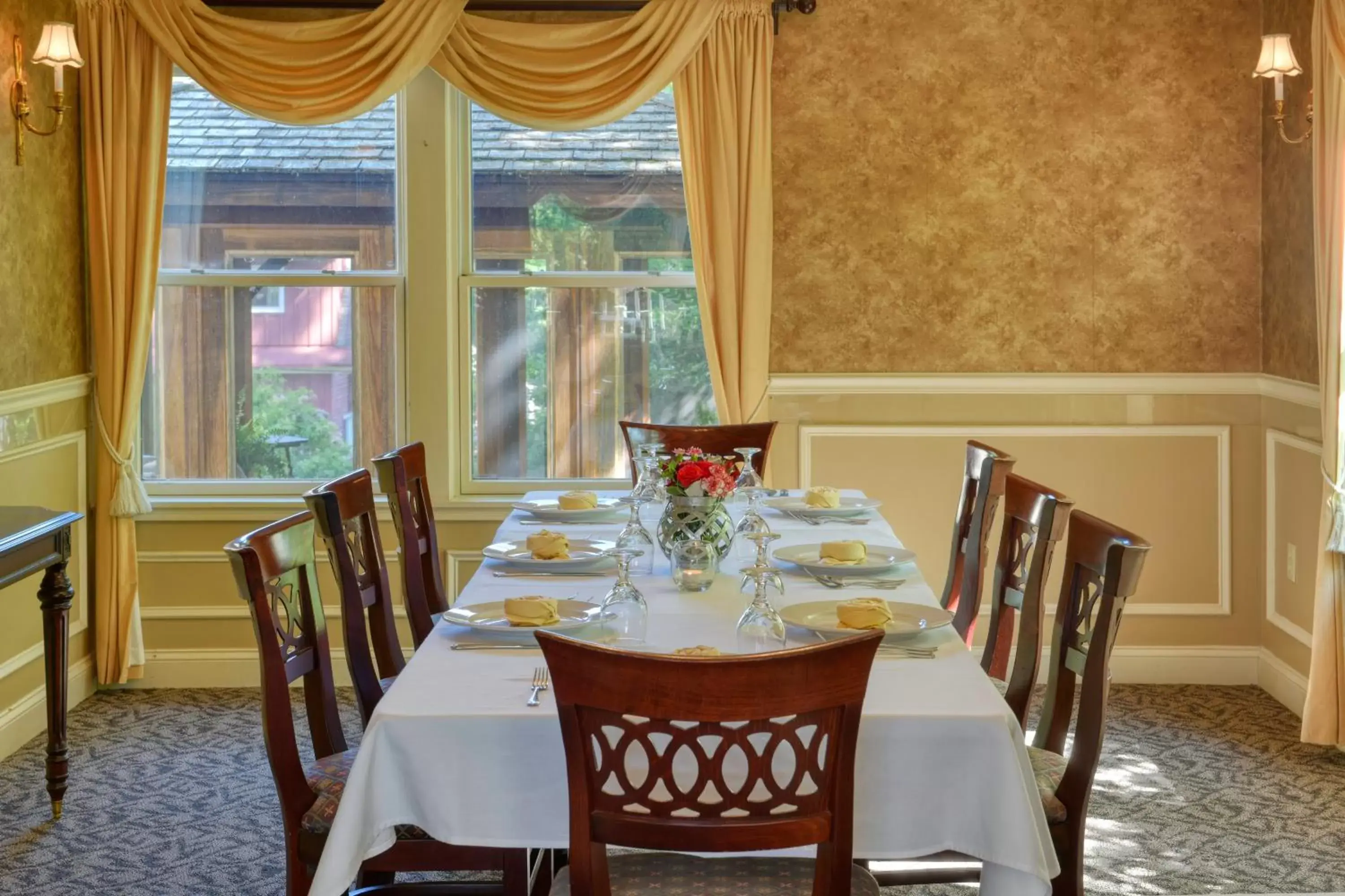 Dining area, Restaurant/Places to Eat in The Inn at Thorn Hill