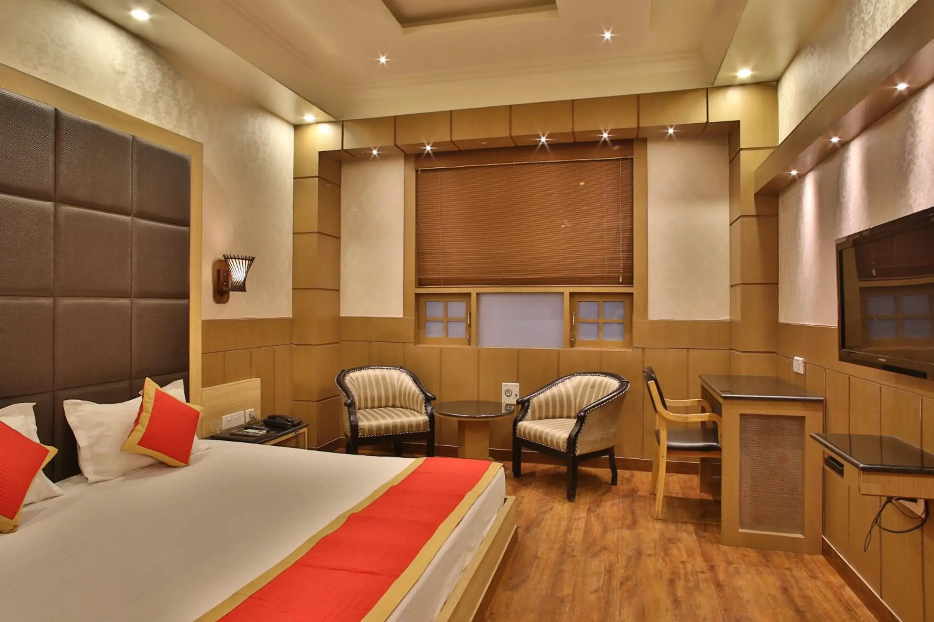 TV and multimedia, Room Photo in Hotel The Grand Chandiram