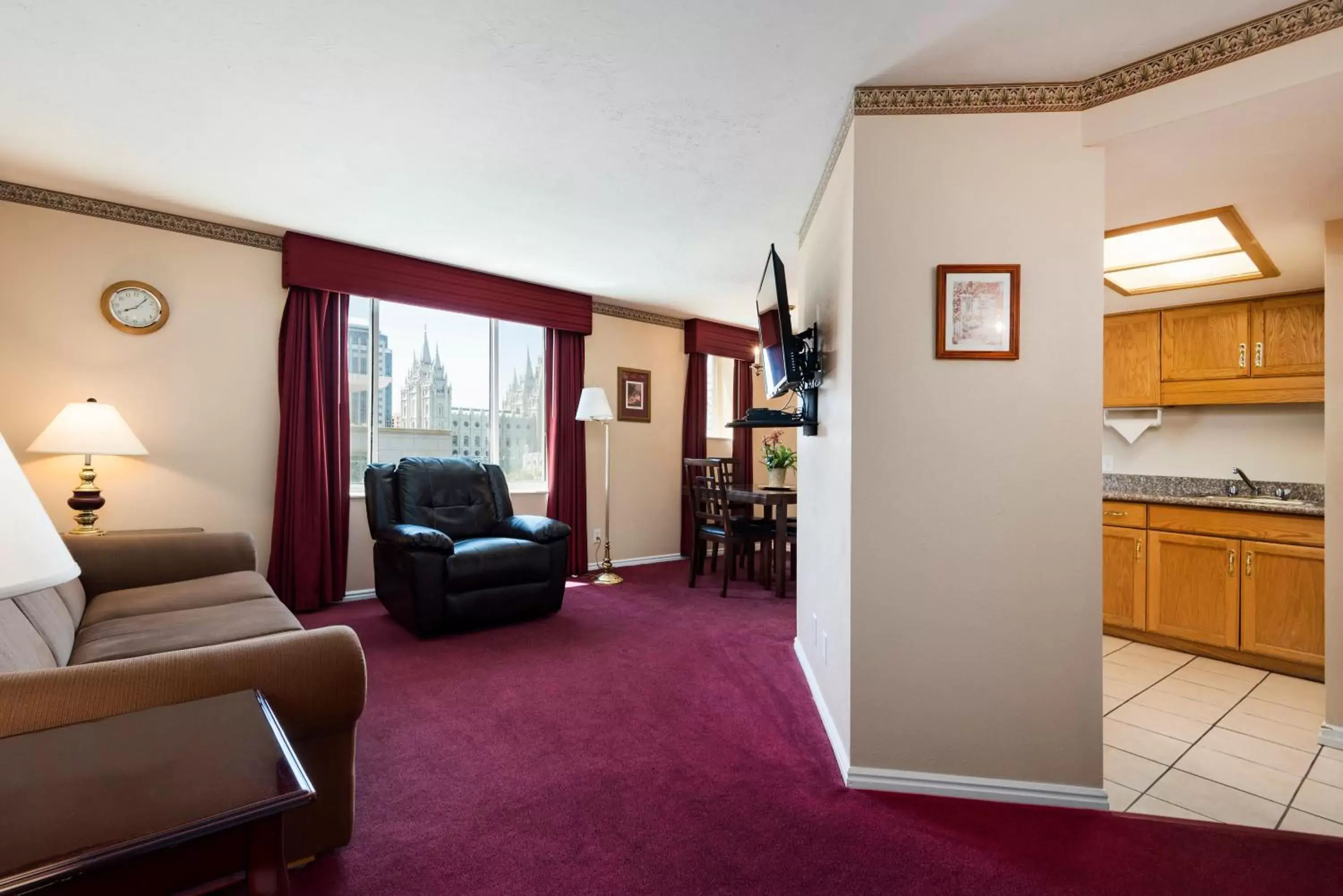 Living room, Seating Area in The Kimball at Temple Square