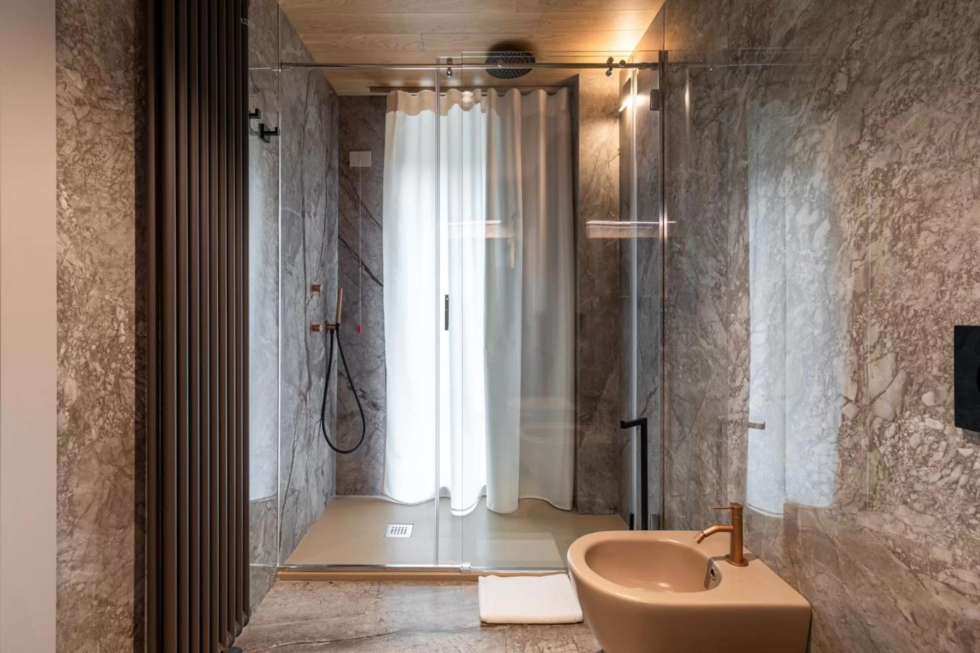 Bathroom in Locanda Milia Etna