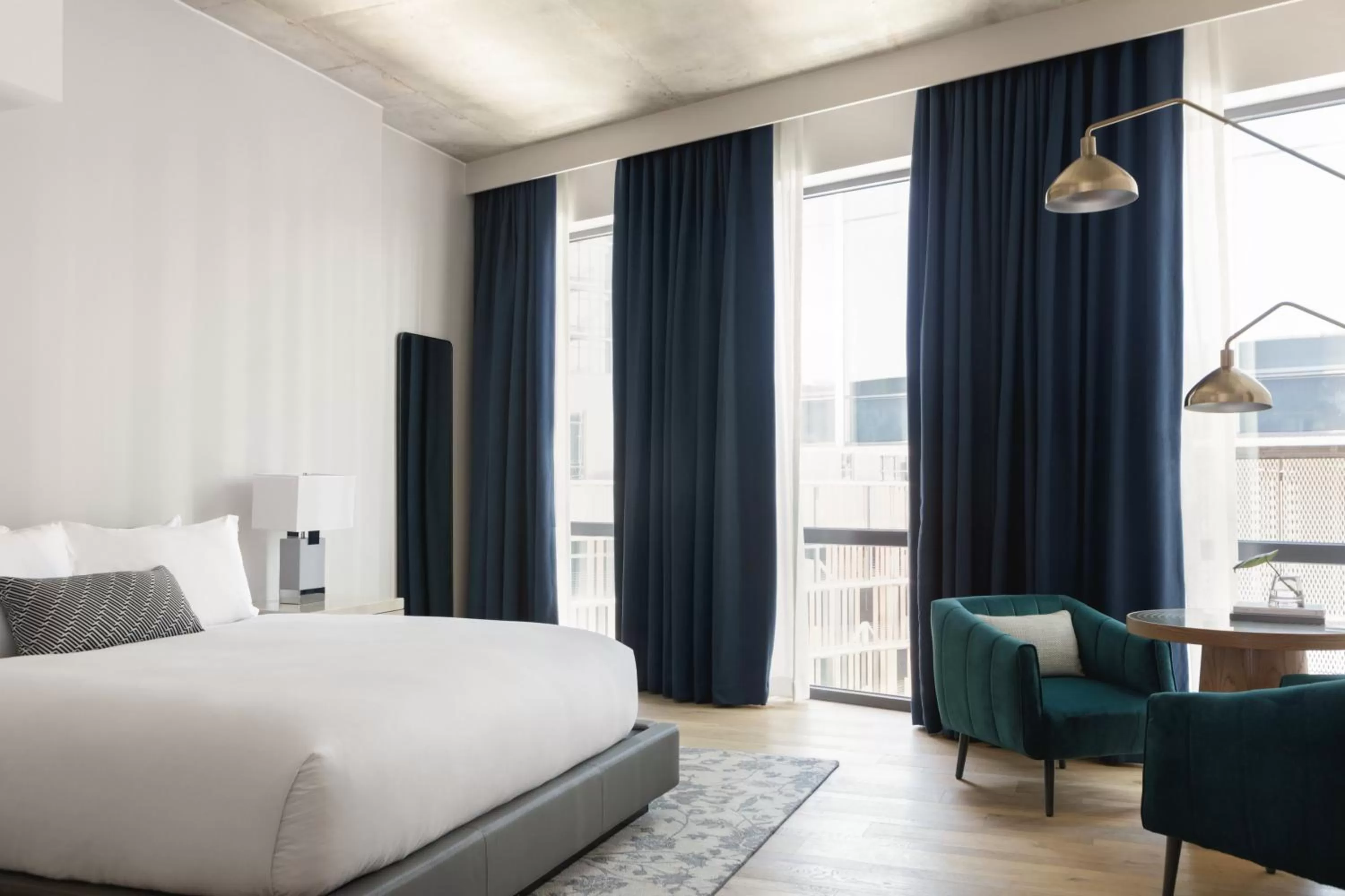 Photo of the whole room, Bed in Kimpton - Pittman Hotel by IHG