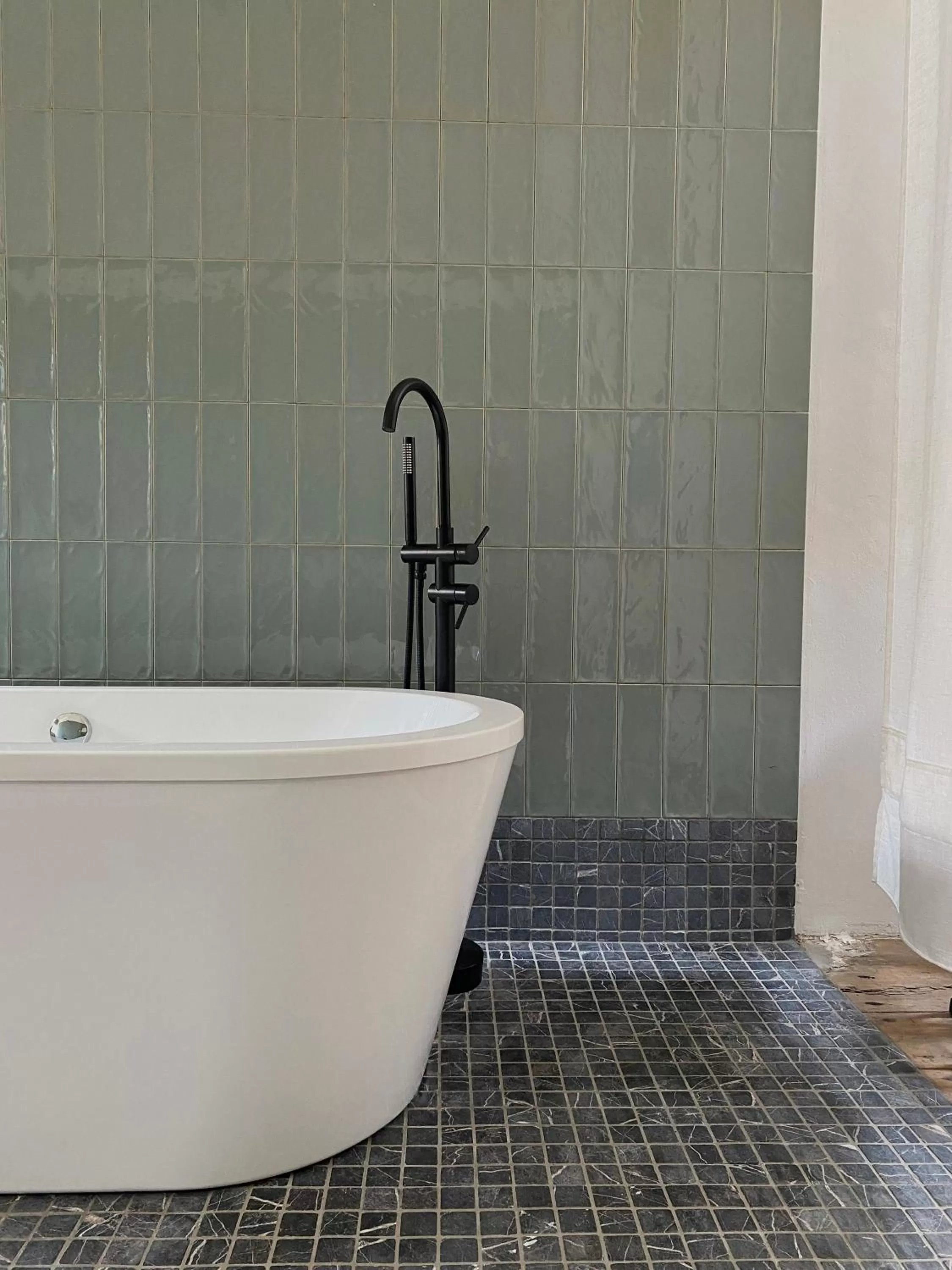 Bathroom in Cheong Fatt Tze - The Blue Mansion