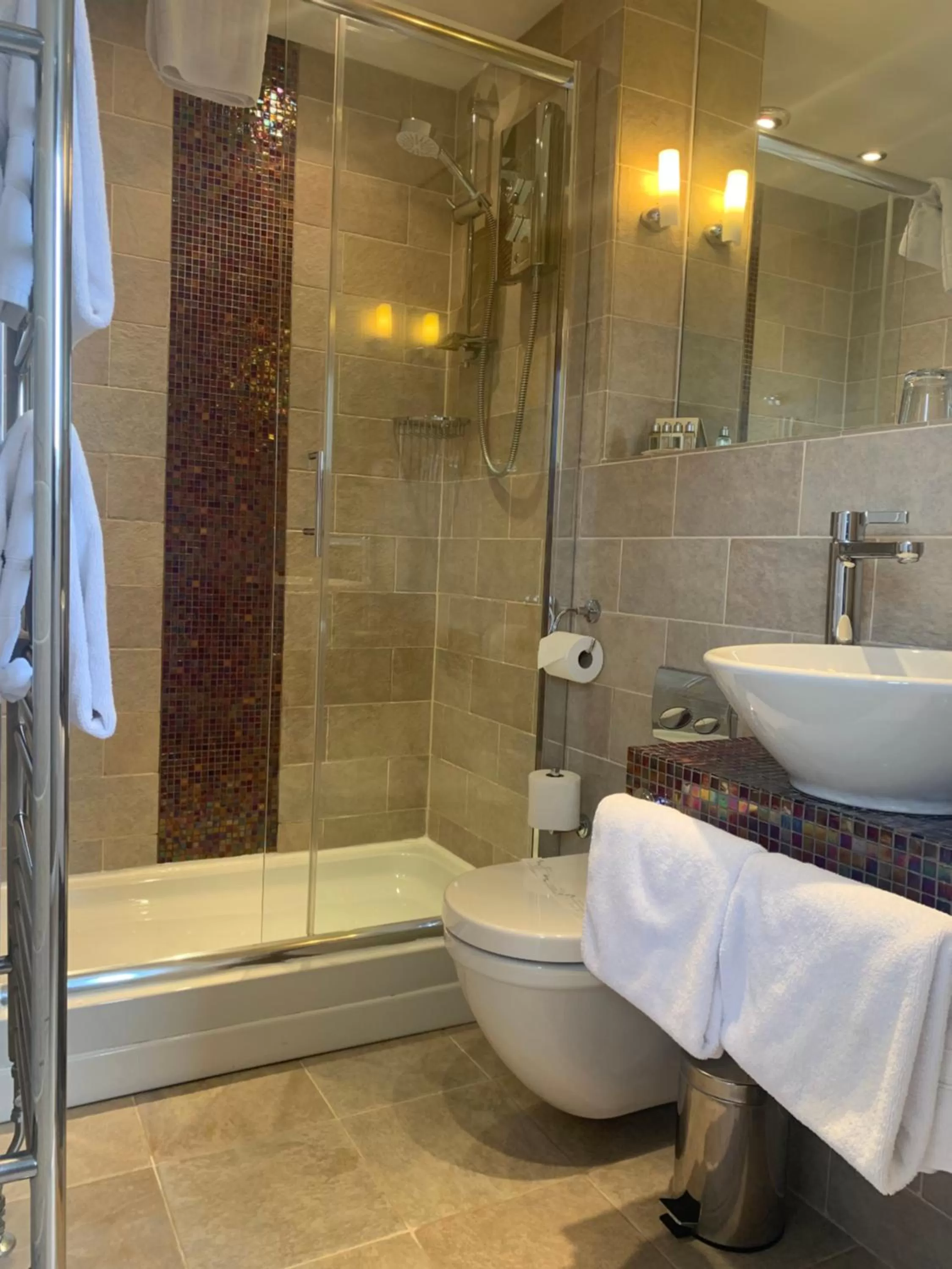 Bathroom in Ramsey House - Luxury Licensed B&B - Parking and Guest Lounge