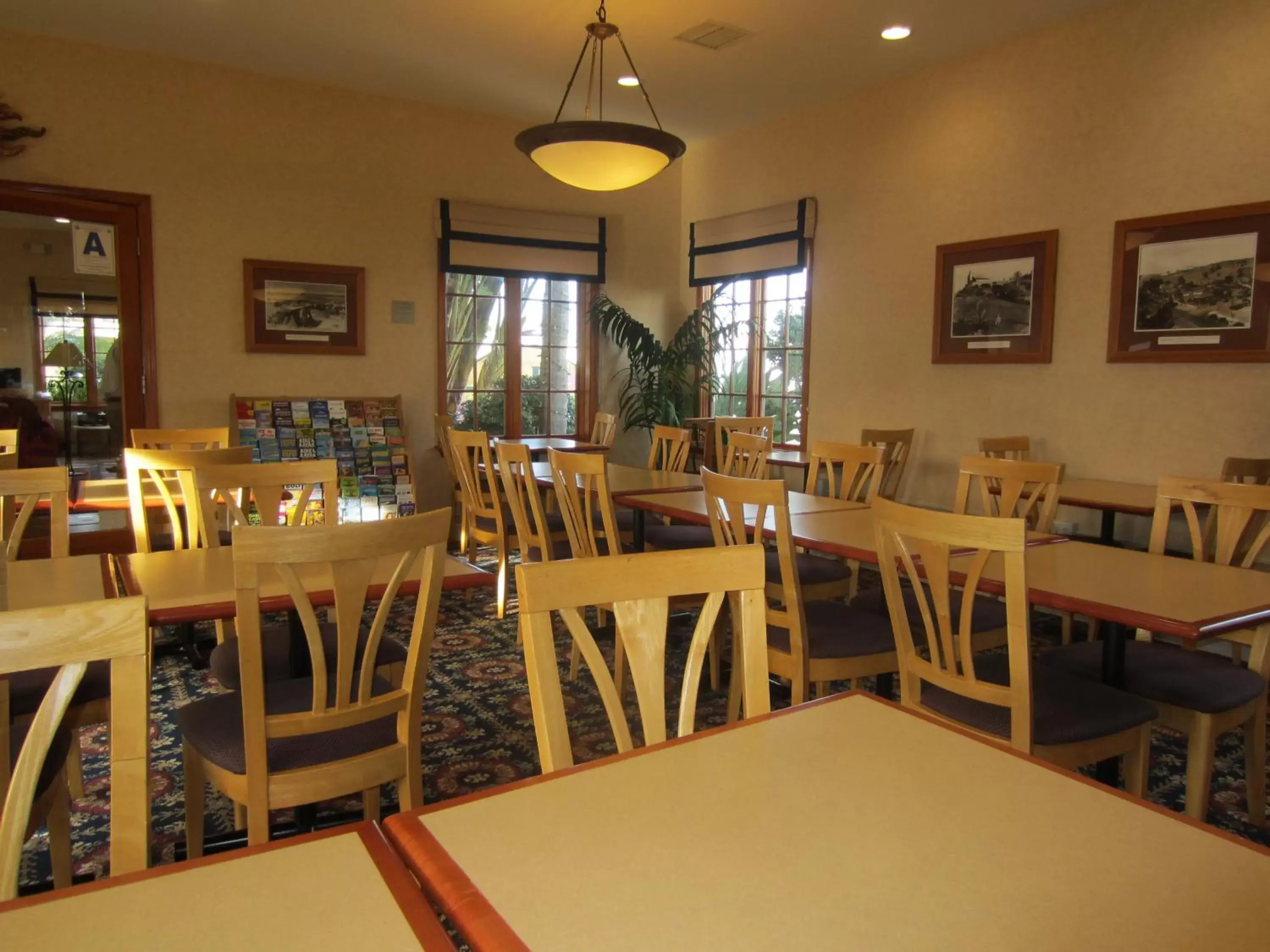 Restaurant/places to eat in Old Town Inn Restaurant/places to eat in Old Town Inn