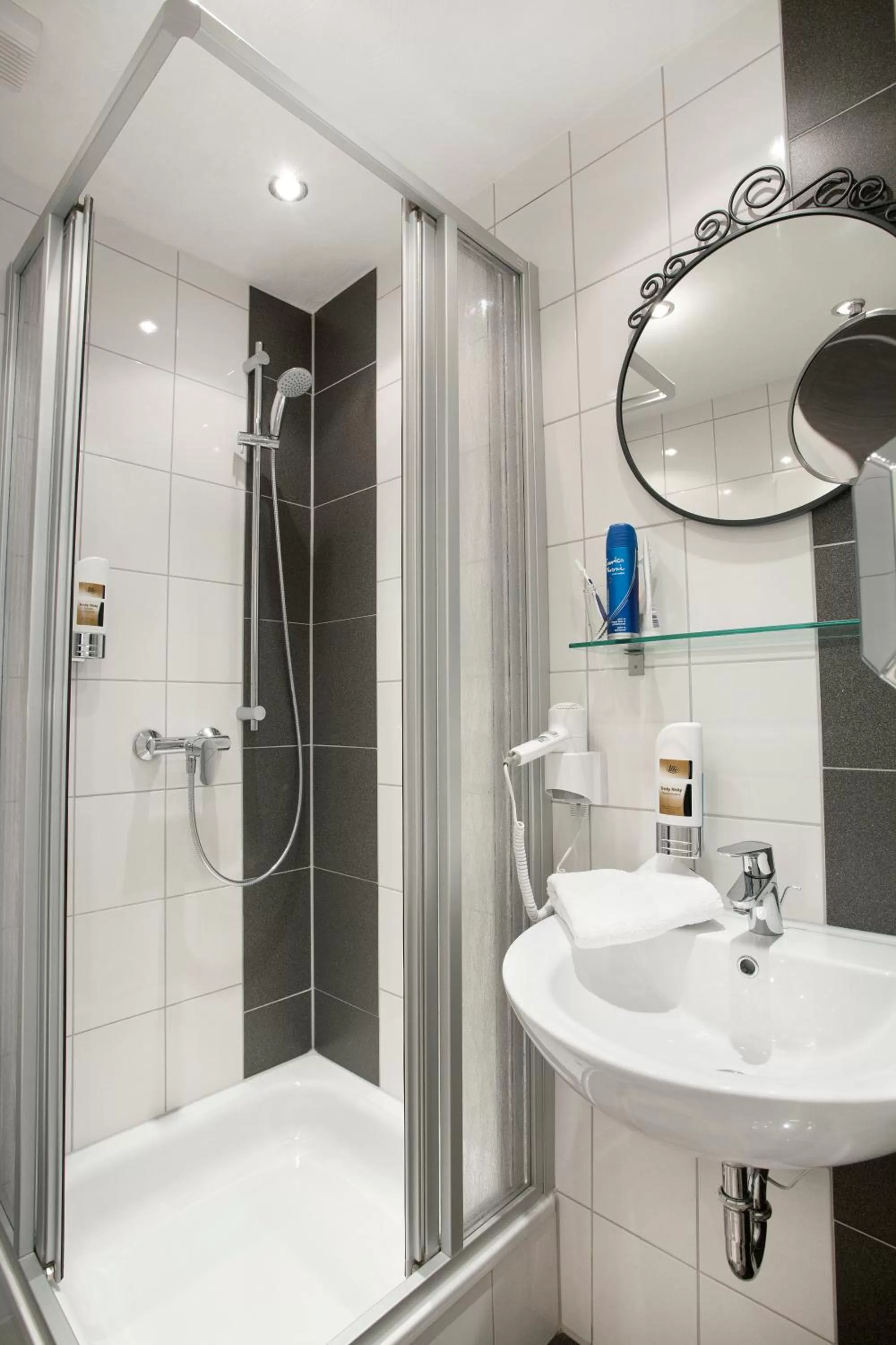 Bathroom in Hotel Design Apart