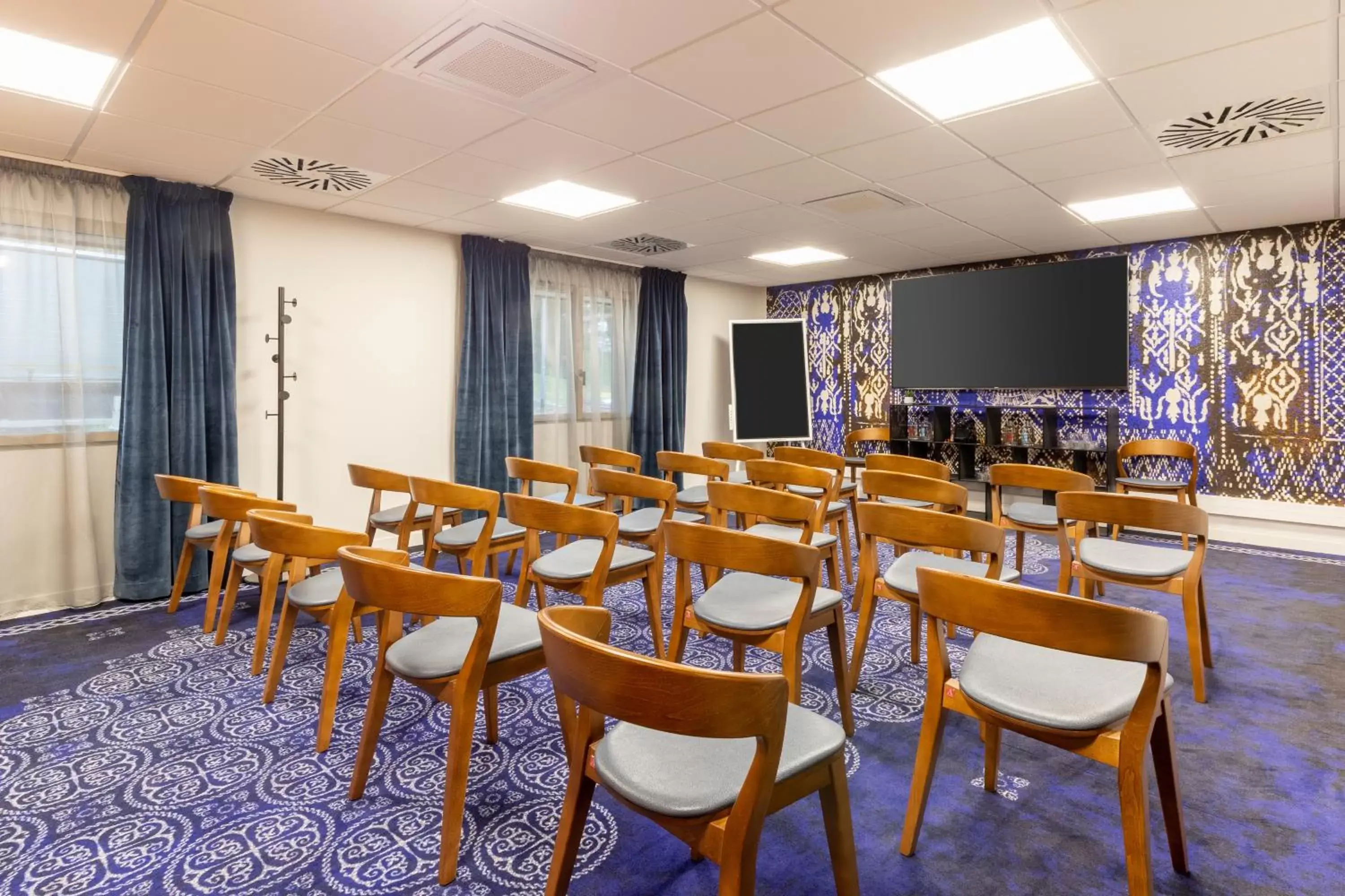 Meeting/conference room in Best Western Plus Le Conquerant Rouen Nord