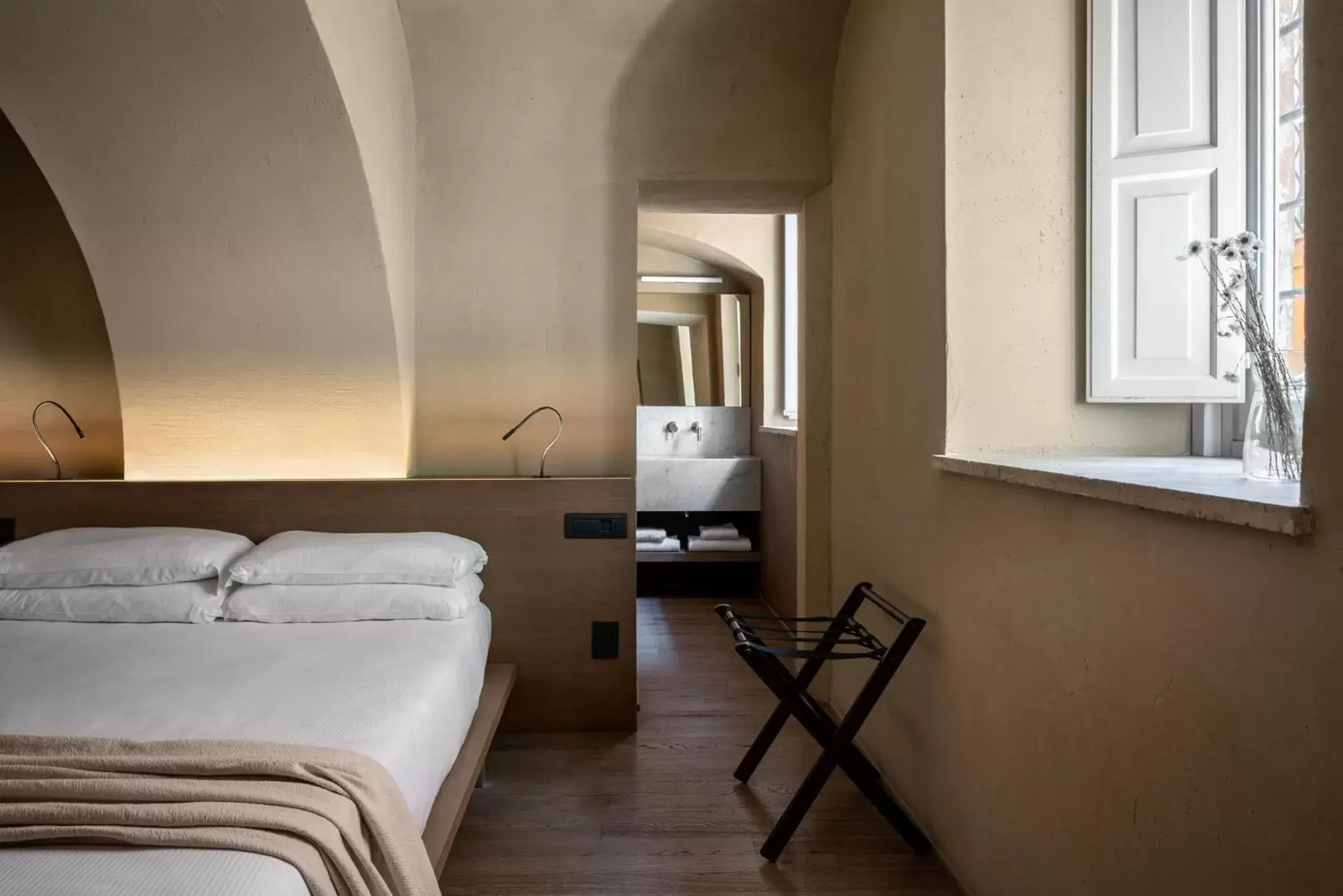 Bedroom, Bed in Hotel dei Barbieri