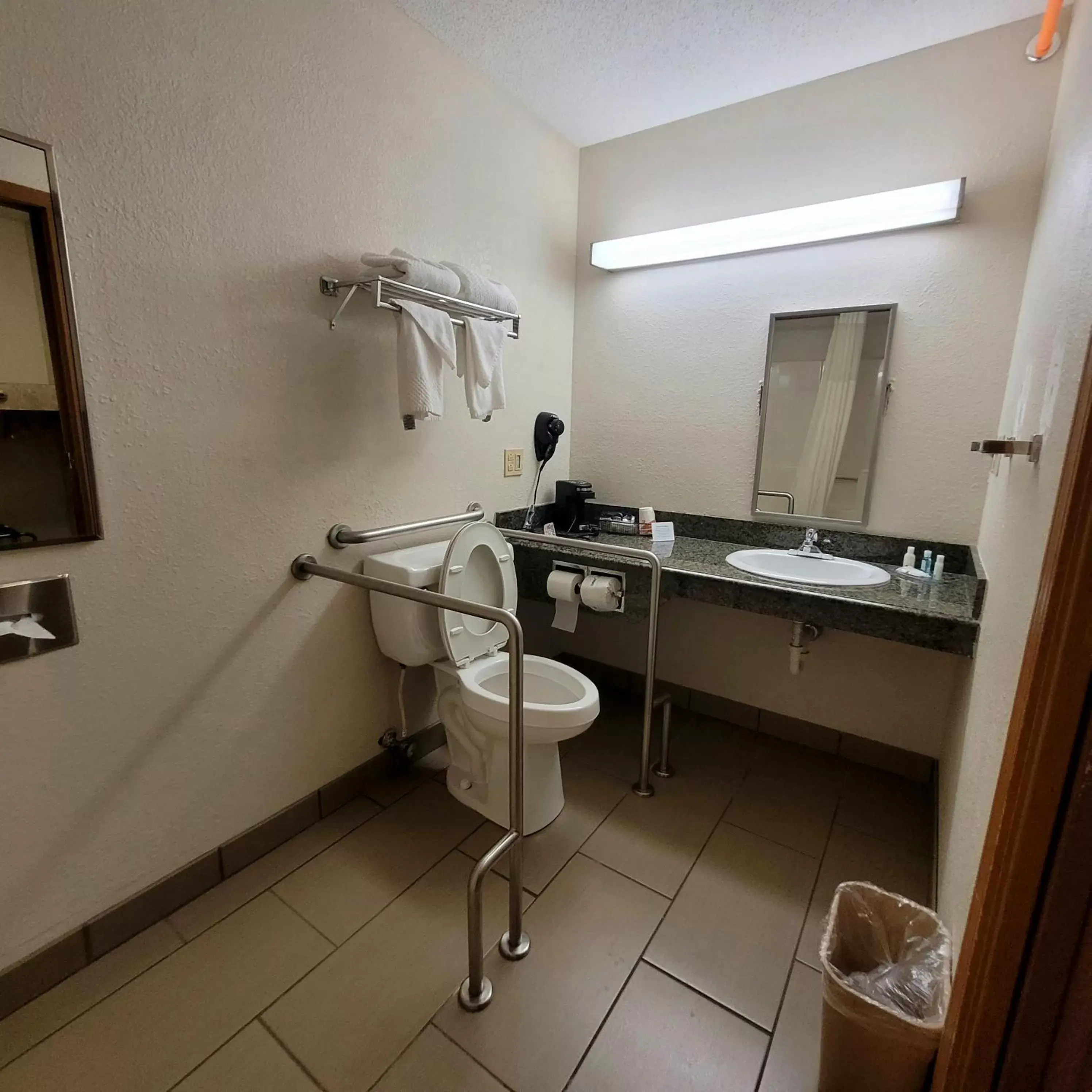 Bathroom in Quality Inn & Suites Marion