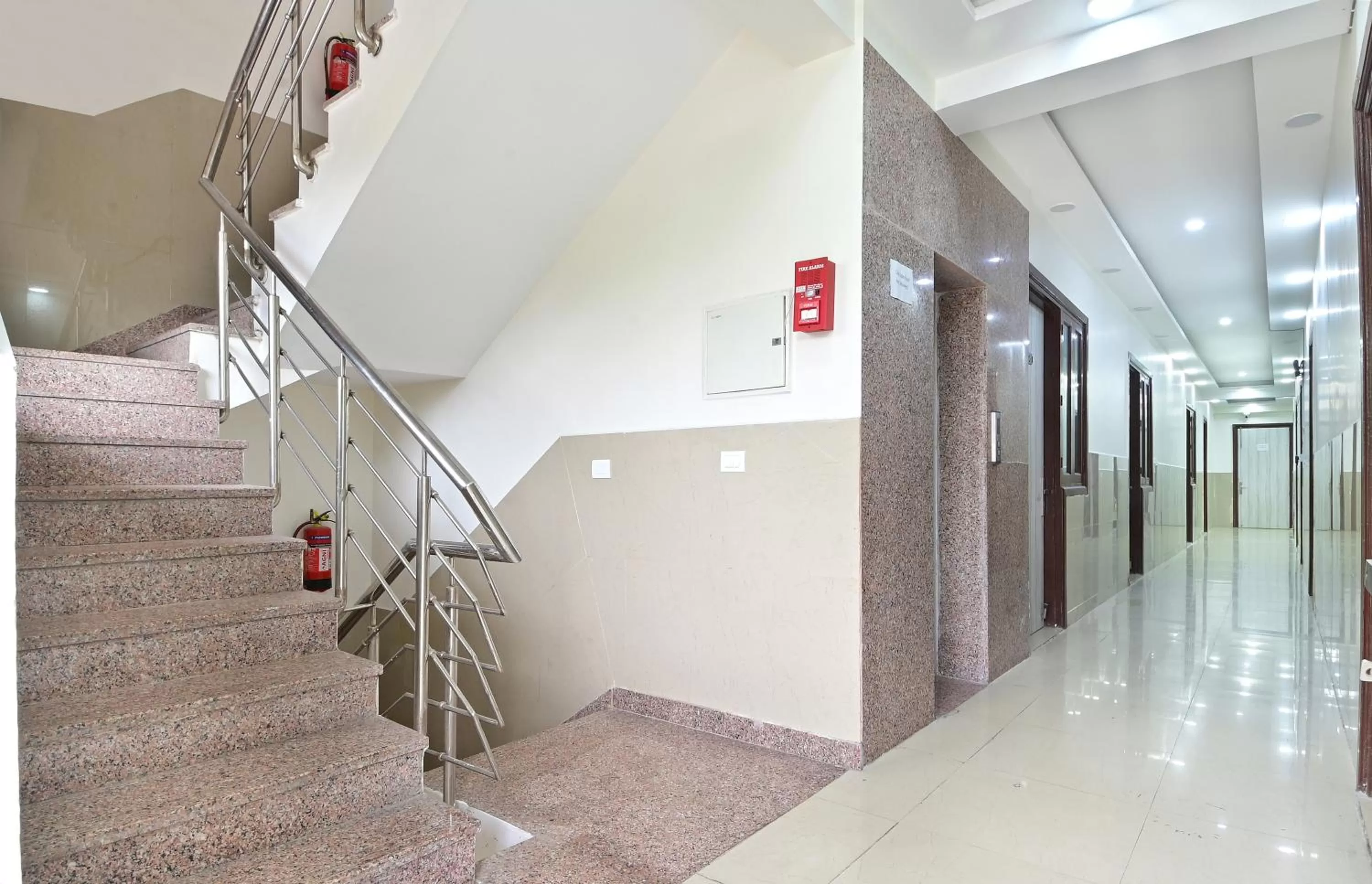 Lobby or reception in The Vertigo