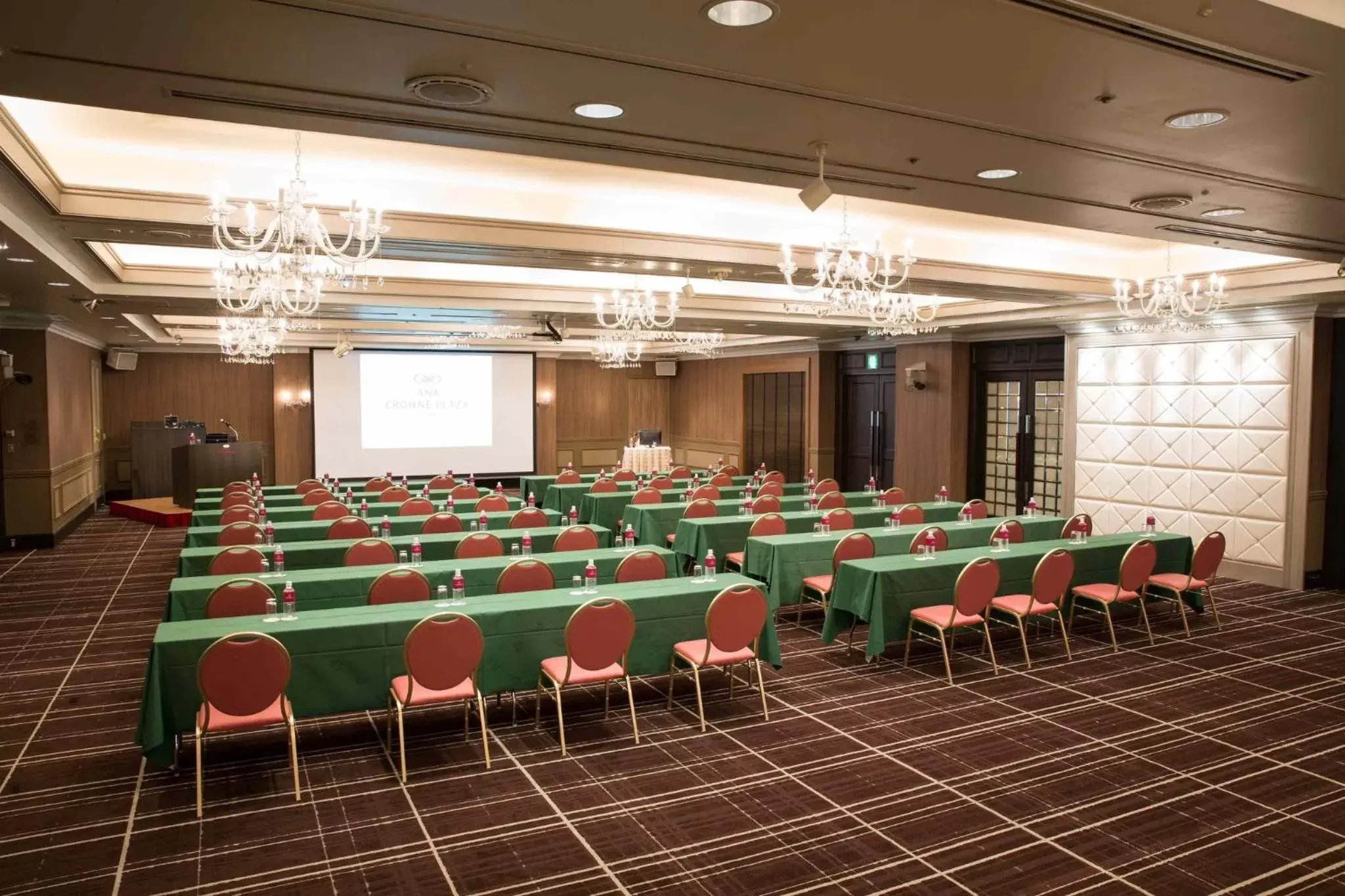 Meeting/conference room in ANA Crowne Plaza Toyama, an IHG Hotel