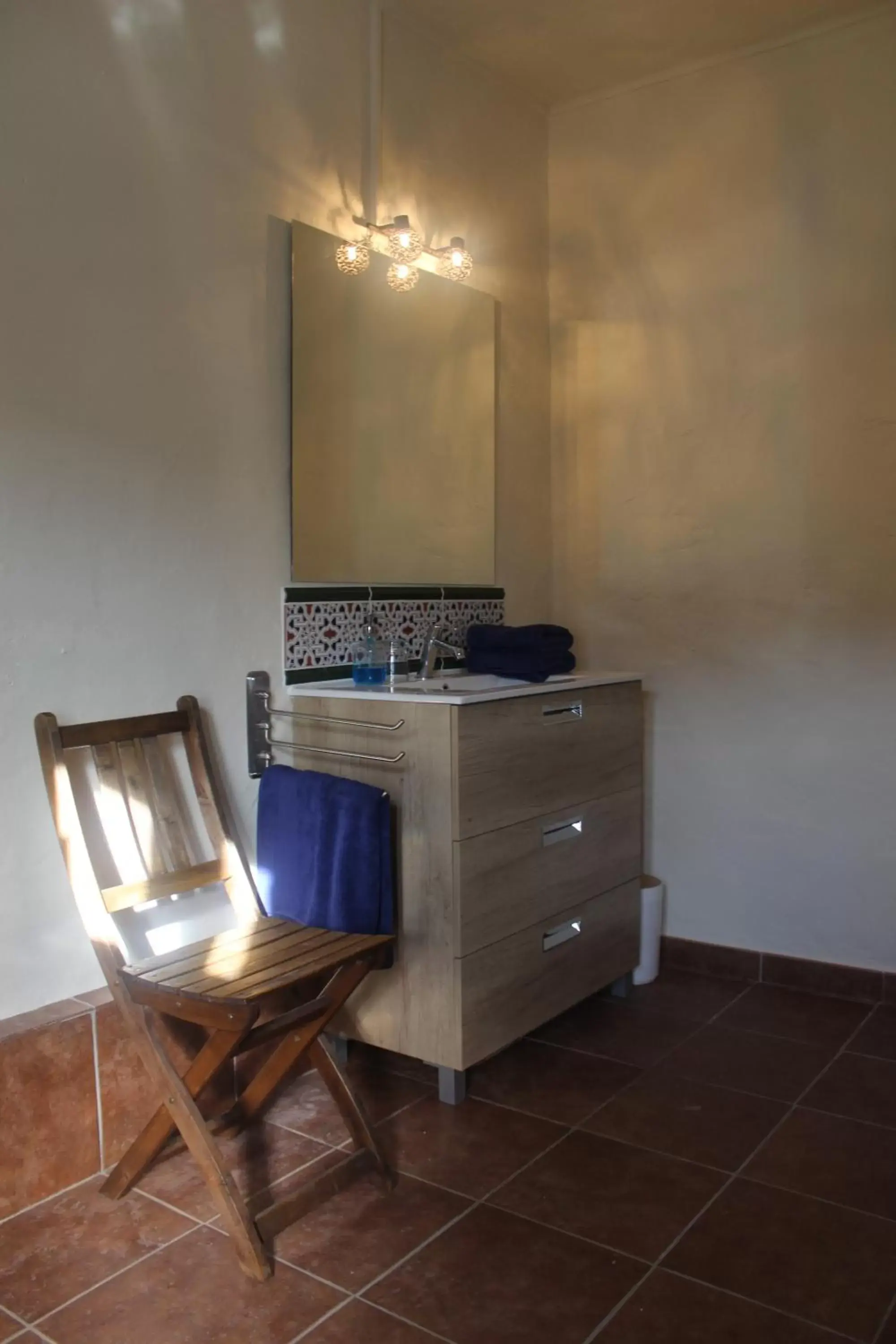 Bathroom, TV/Entertainment Center in Casa La Nuez