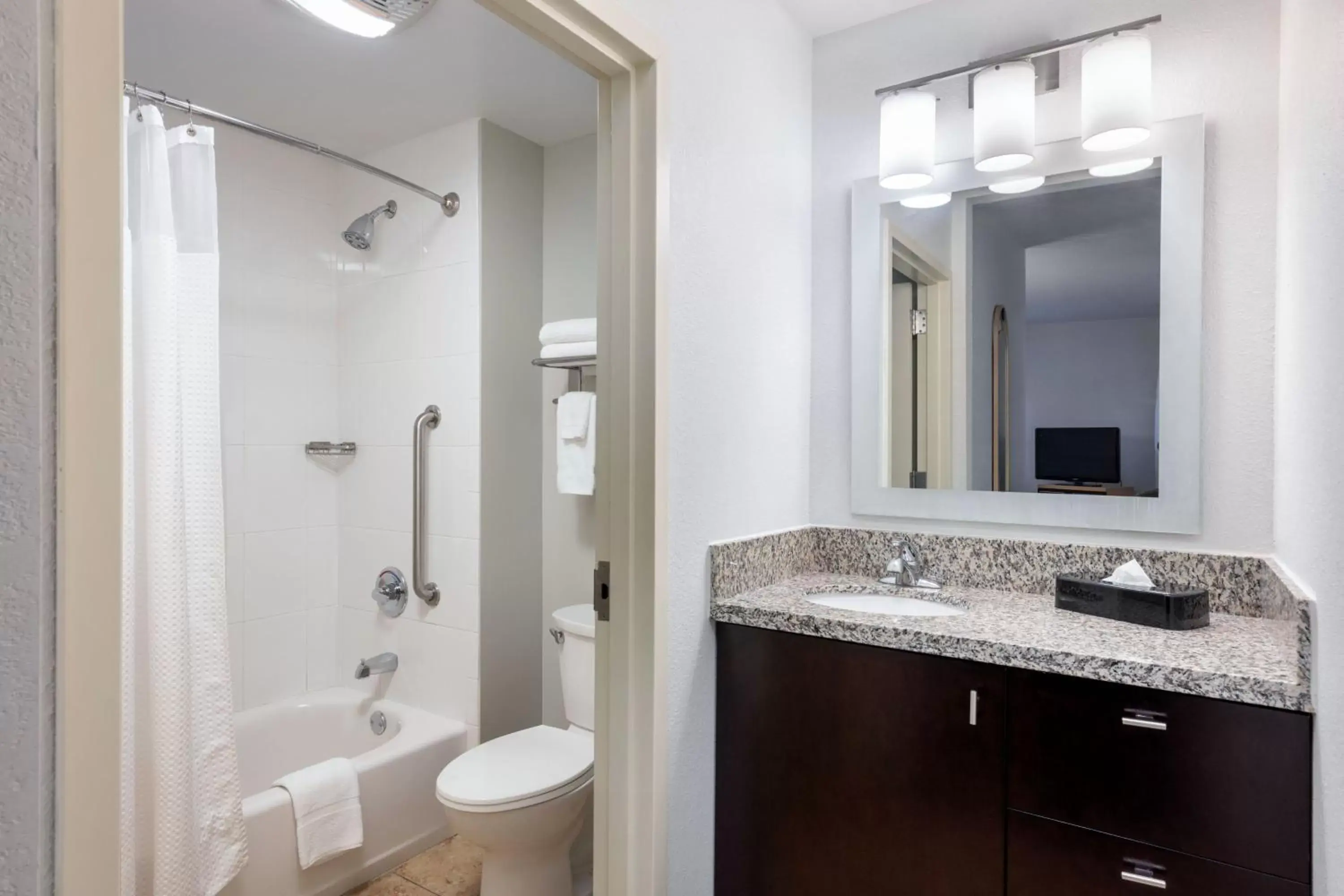 Bathroom in TownePlace Suites by Marriott York