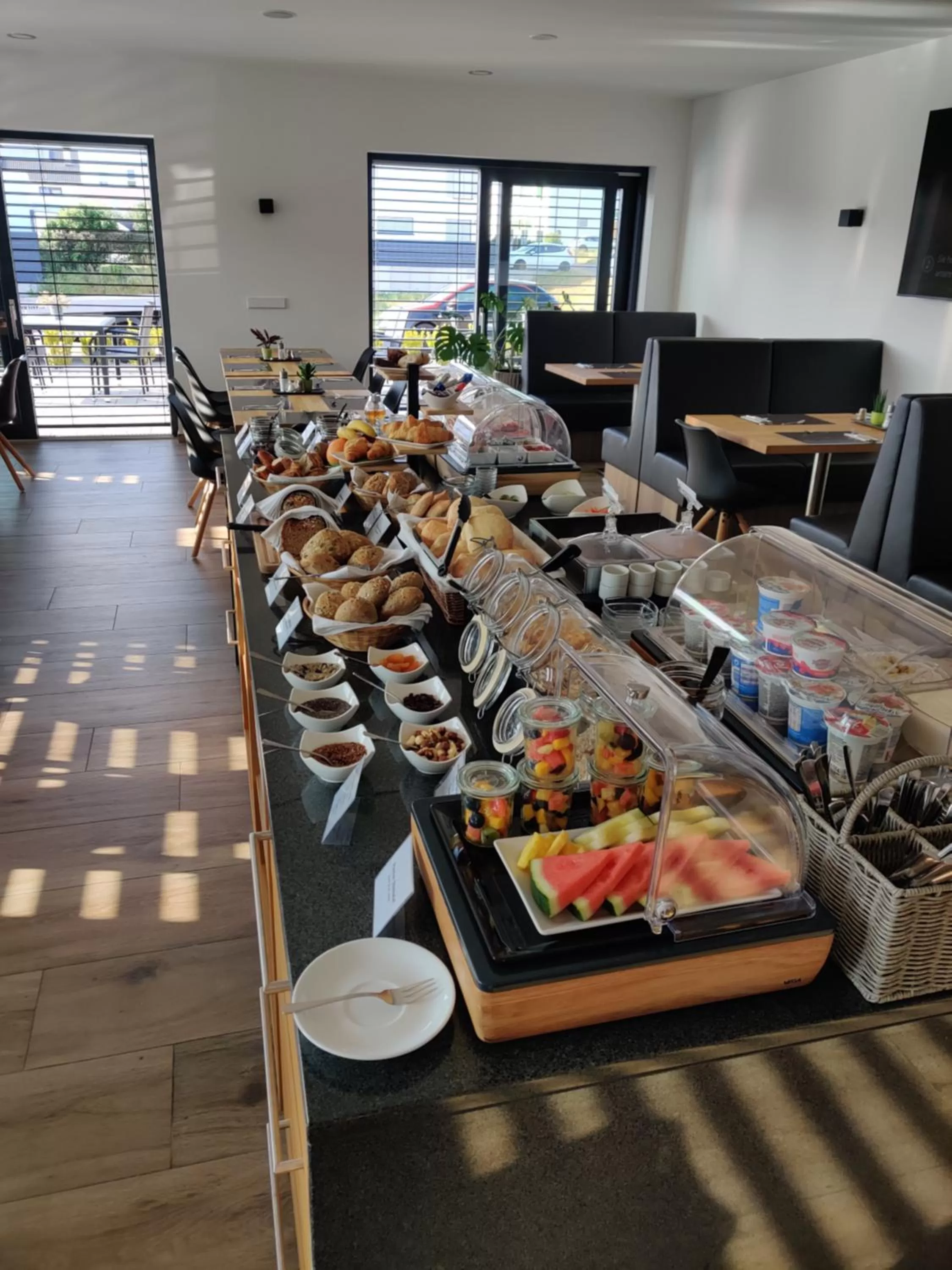 Buffet breakfast in Hotel Nachtquartier
