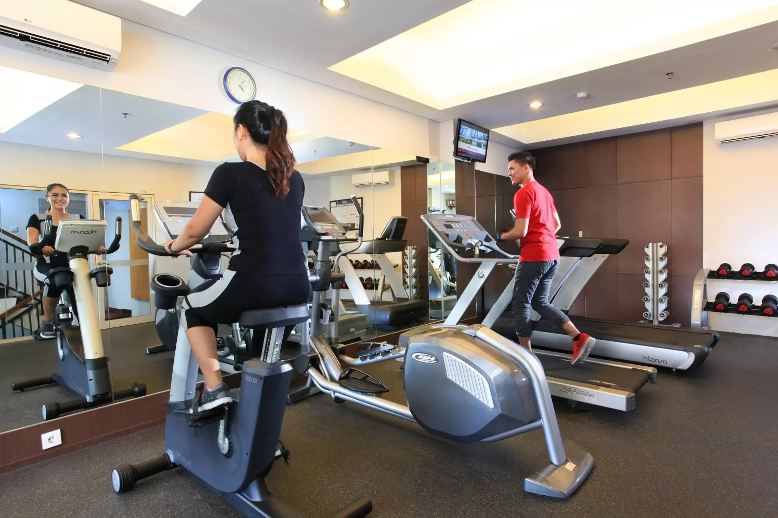 Fitness centre/facilities, Fitness Center/Facilities in Swiss-Belinn Balikpapan