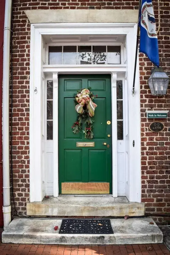 Facade/Entrance in The Richard Johnston Inn & 1890 Caroline House