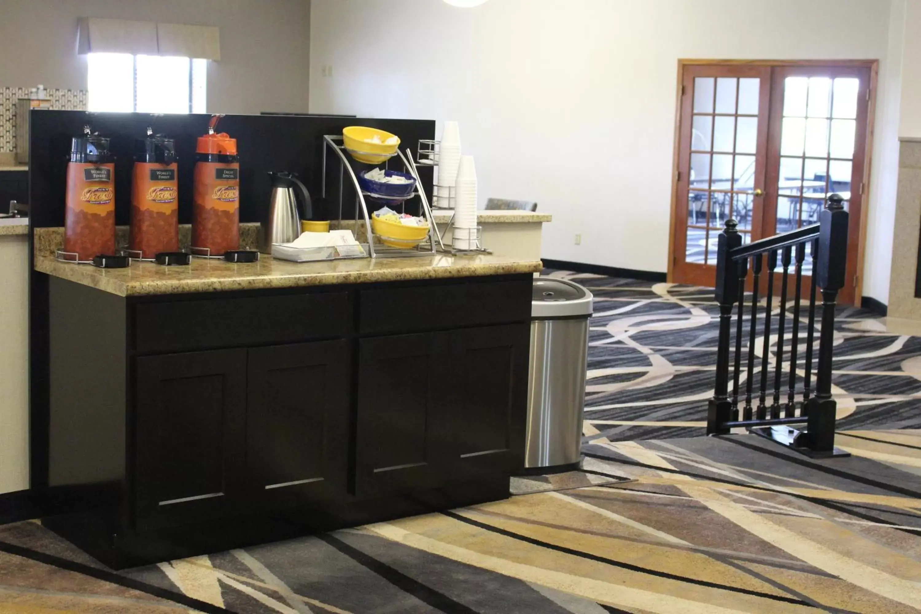 Food and drinks in Days Inn by Wyndham Watertown