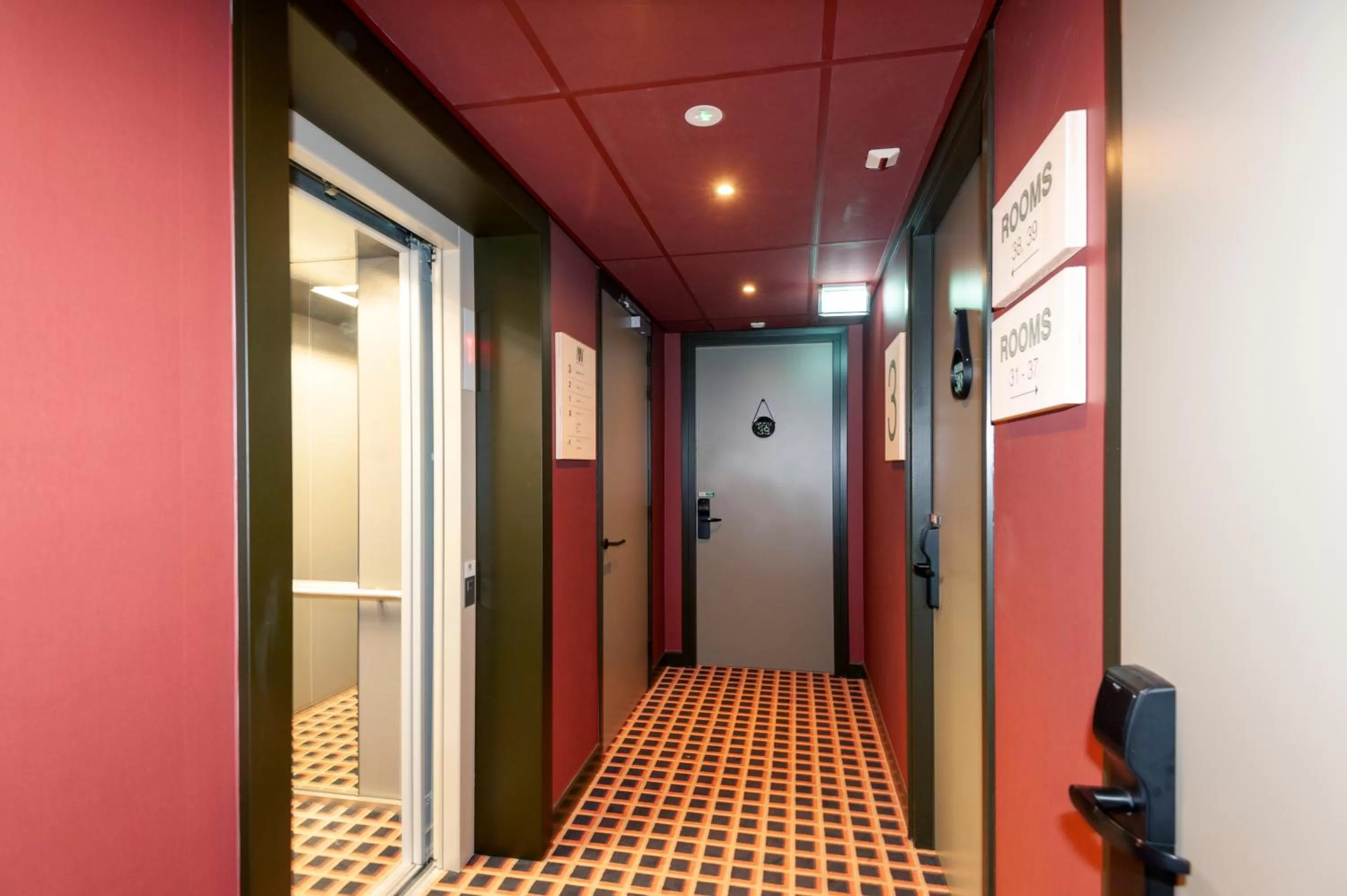 Property building in Hotel Nicolaas Witsen