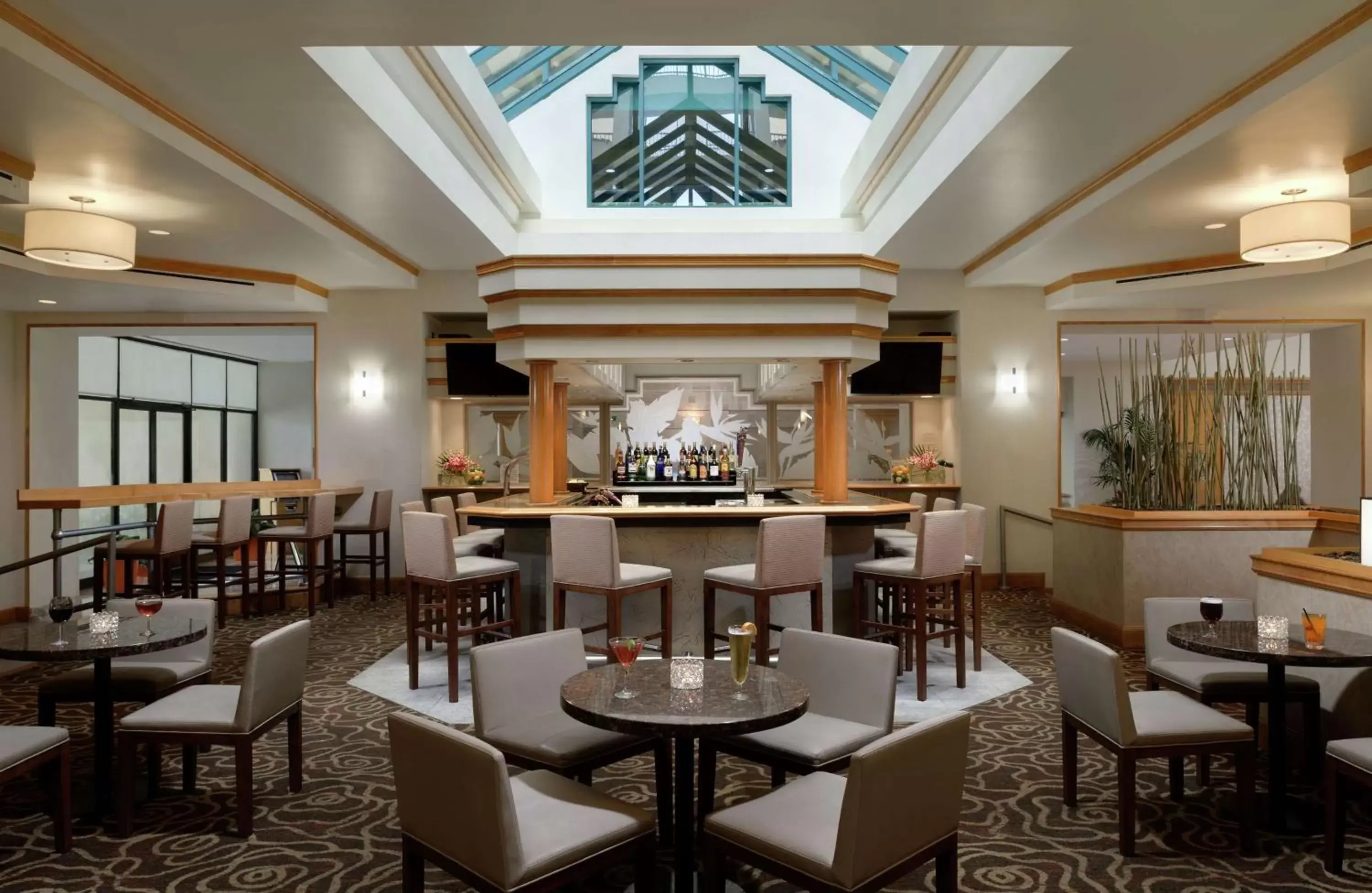 Restaurant/Places to Eat in Hilton Boca Raton Suites