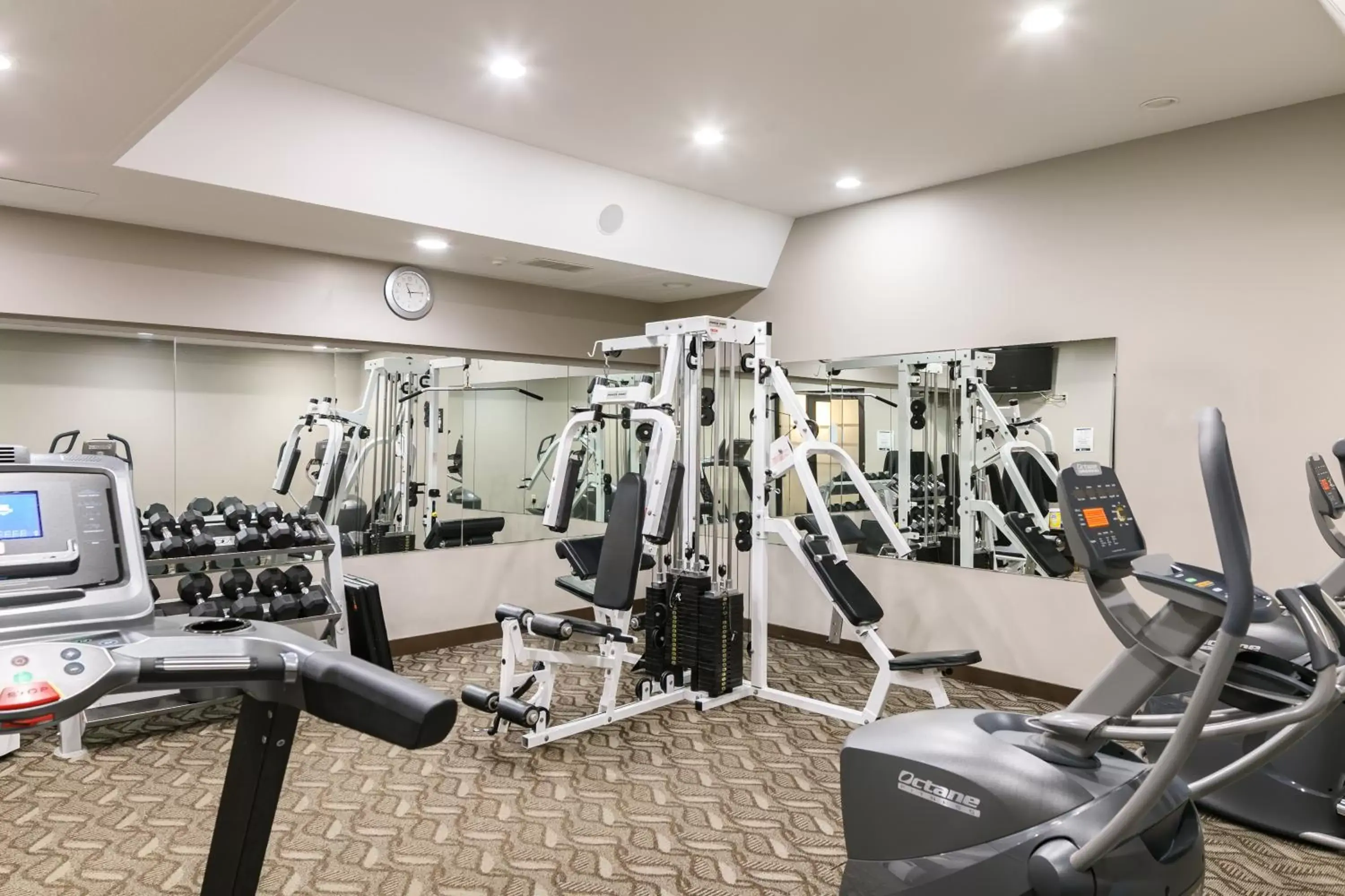 Fitness Center/Facilities in Rodd Royalty