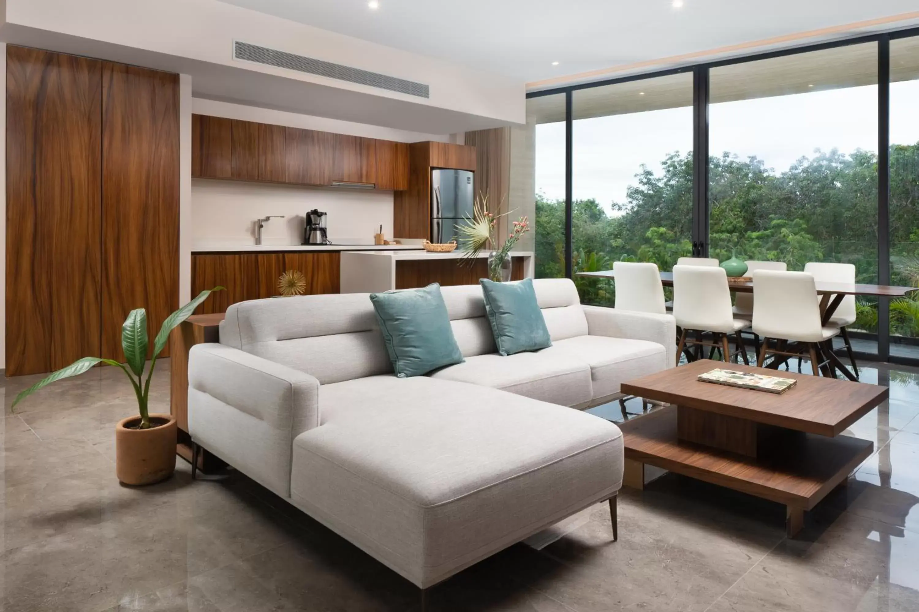 Kitchen or kitchenette, Seating Area in MISTIQ Tulum Luxury Apartments