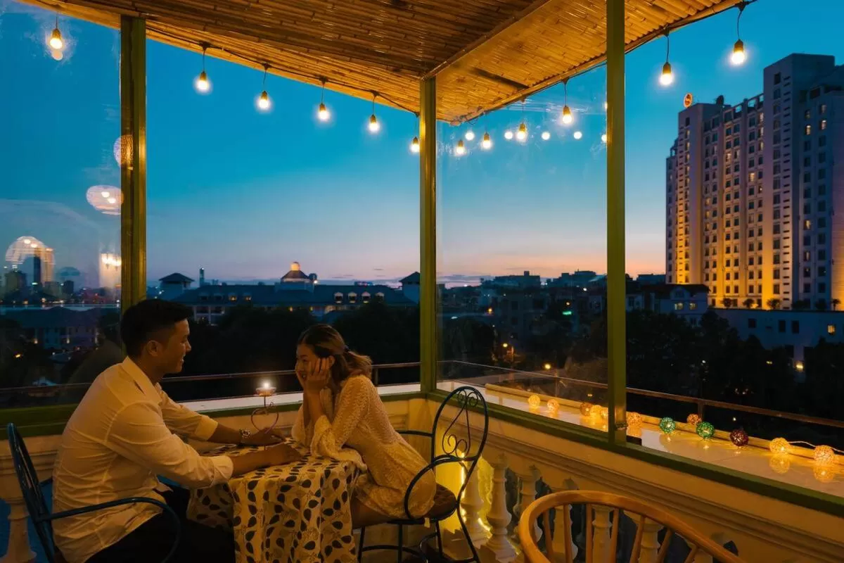 Balcony/Terrace in Eden Westlake Hotel