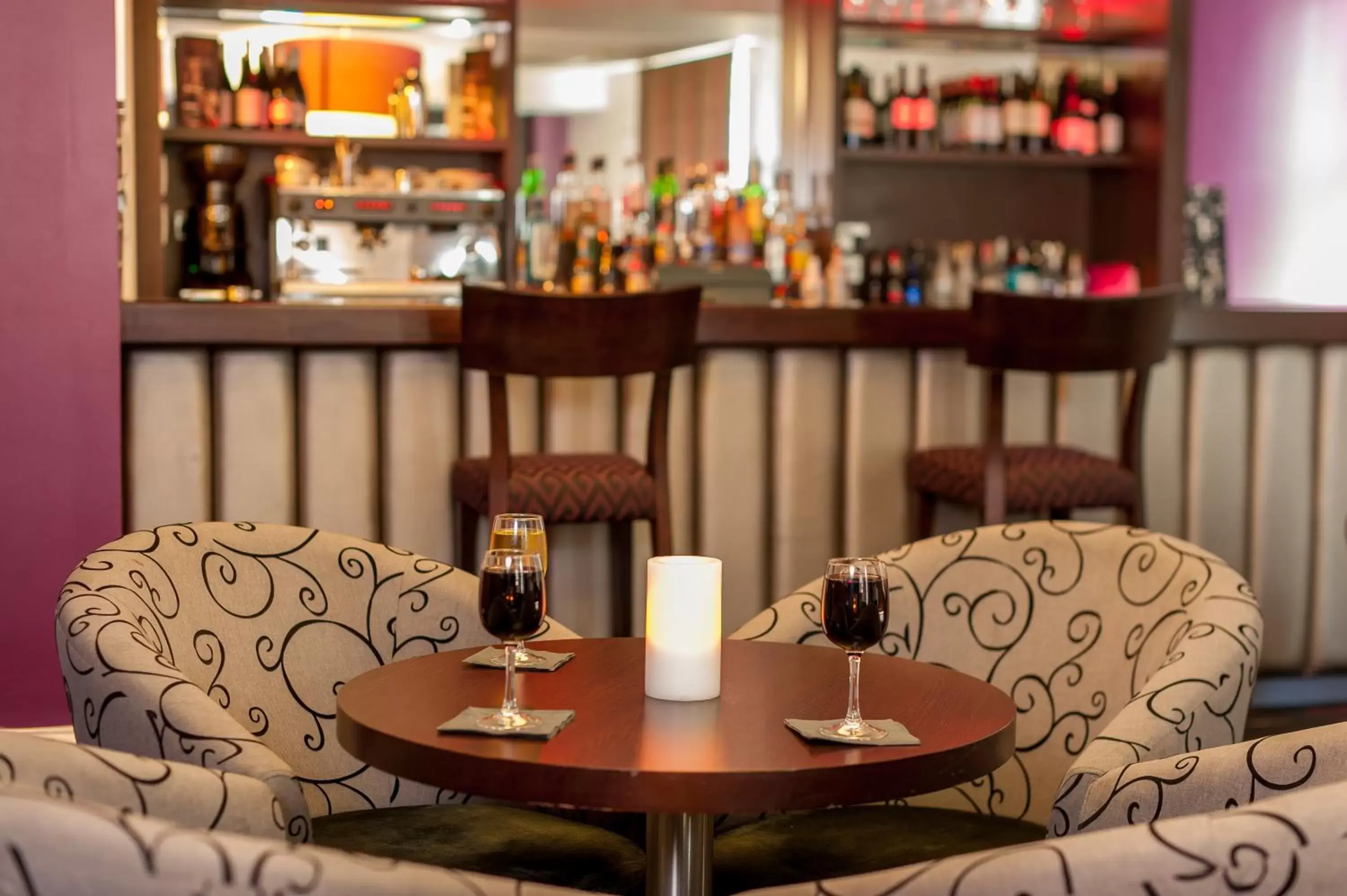 Restaurant/places to eat, Lounge/Bar in Mercure Nottingham City Centre Hotel