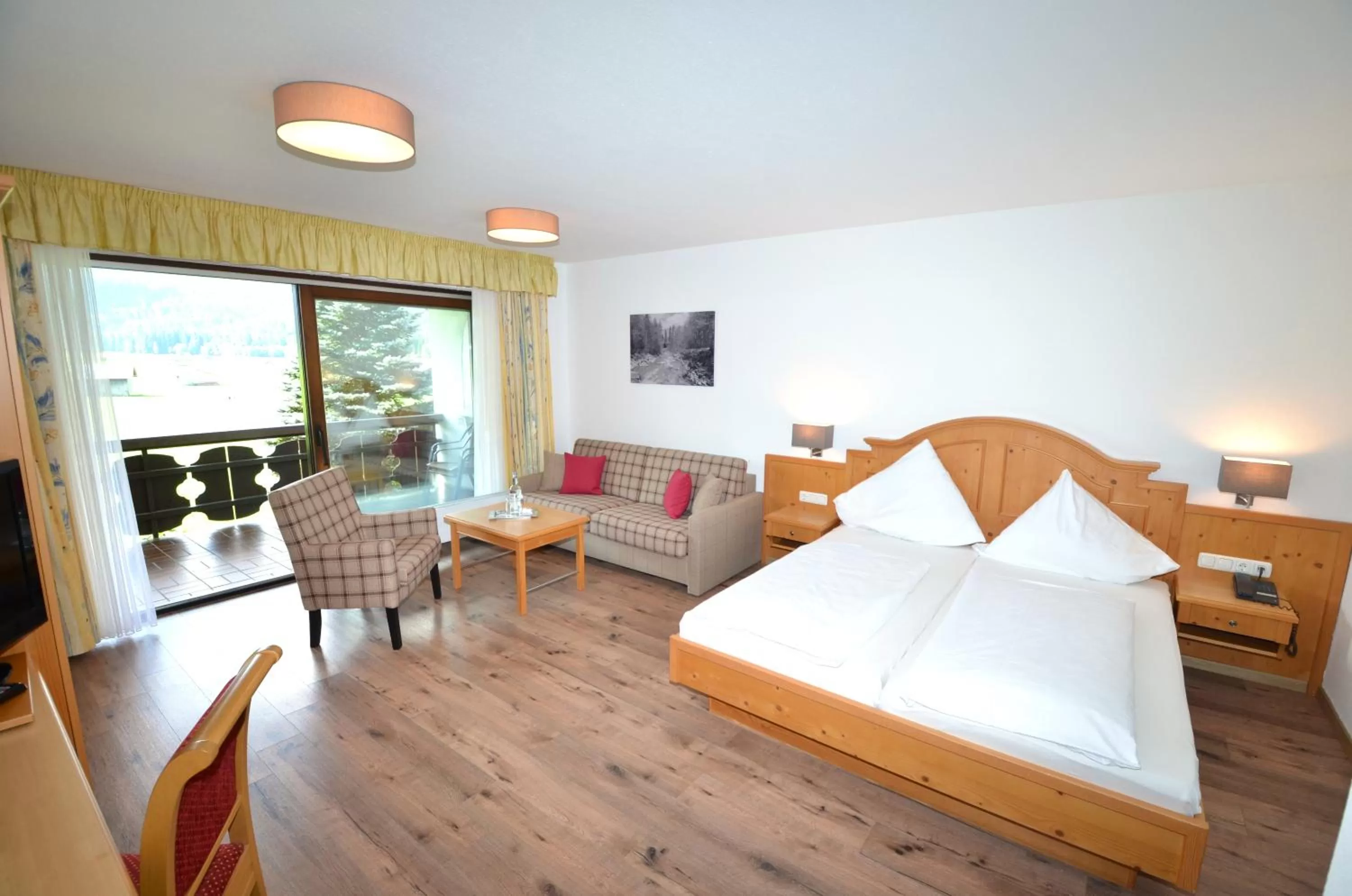 Apartment with Mountain View in Hotel Cafe Fuggerhof