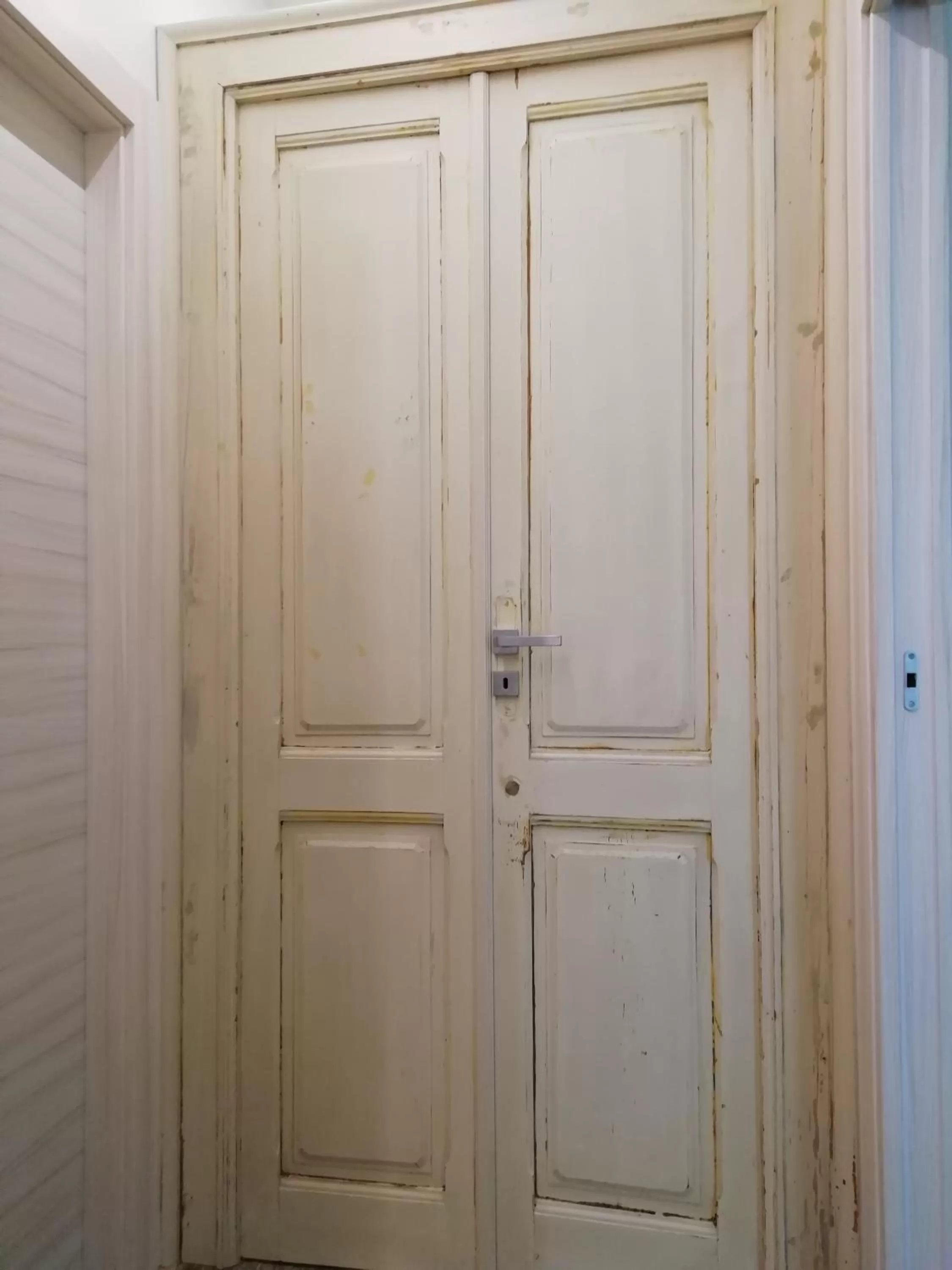 Decorative detail in La Suite Negli Orti