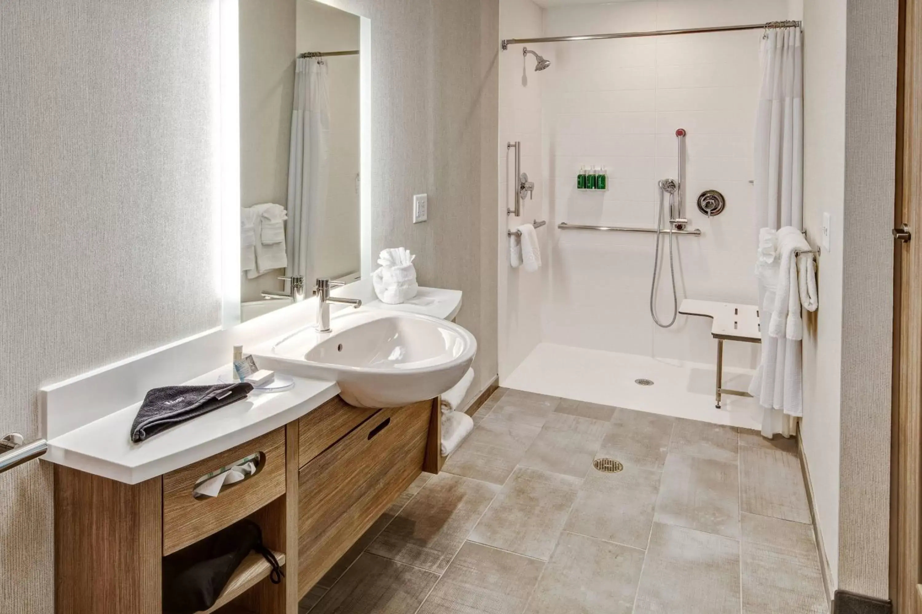 Bathroom in SpringHill Suites by Marriott Nashville Brentwood