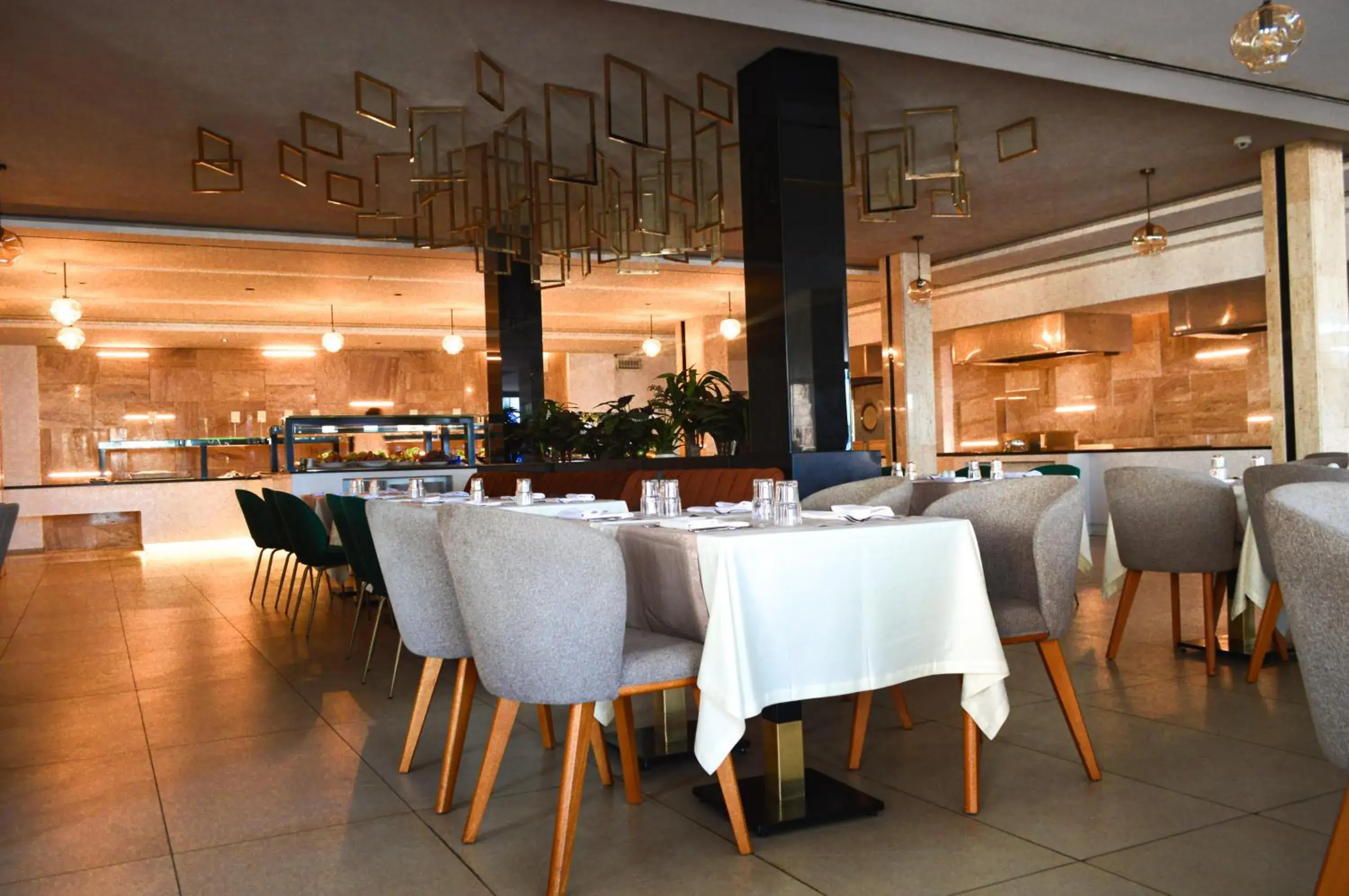 Restaurant/places to eat in Golden Carthage Residences Restaurant/places to eat in Golden Carthage Residences