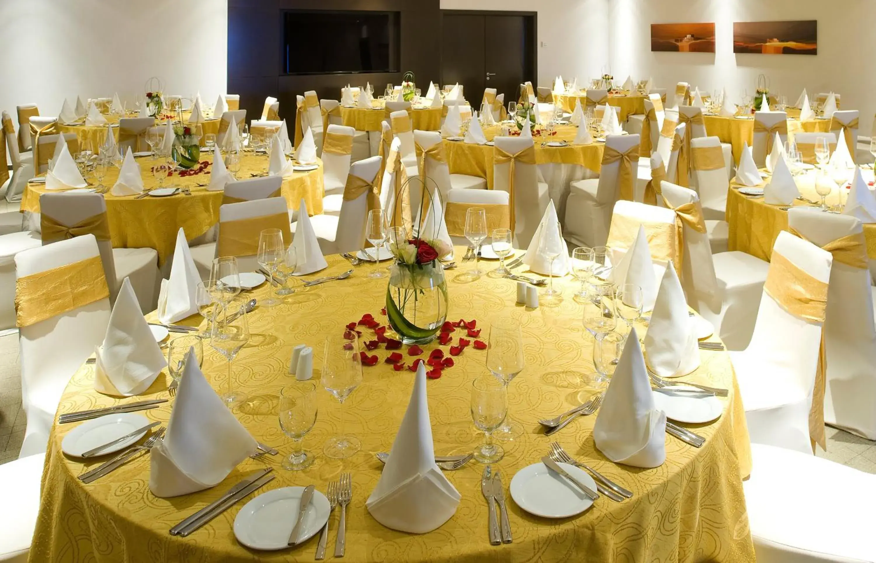 Banquet/Function facilities, Banquet Facilities in Holiday Inn AlSeeb Muscat, an IHG Hotel