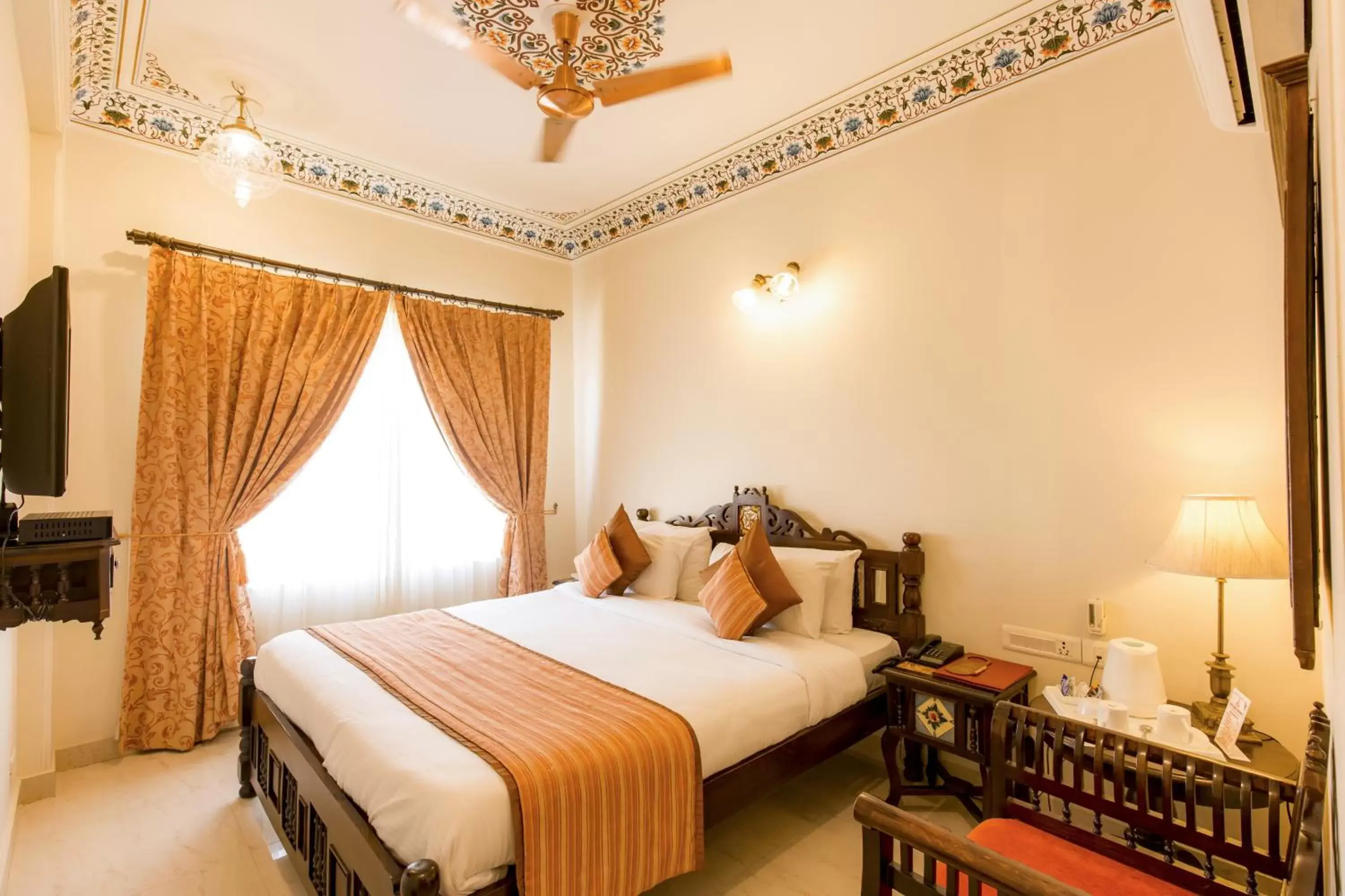 Photo of the whole room, Bed in Umaid Residency - A Regal Heritage Home