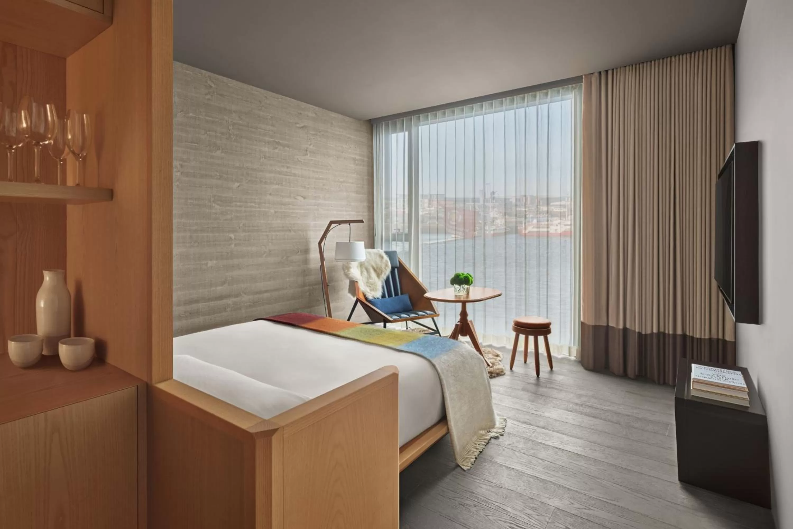 Photo of the whole room, Bed in The Reykjavik EDITION