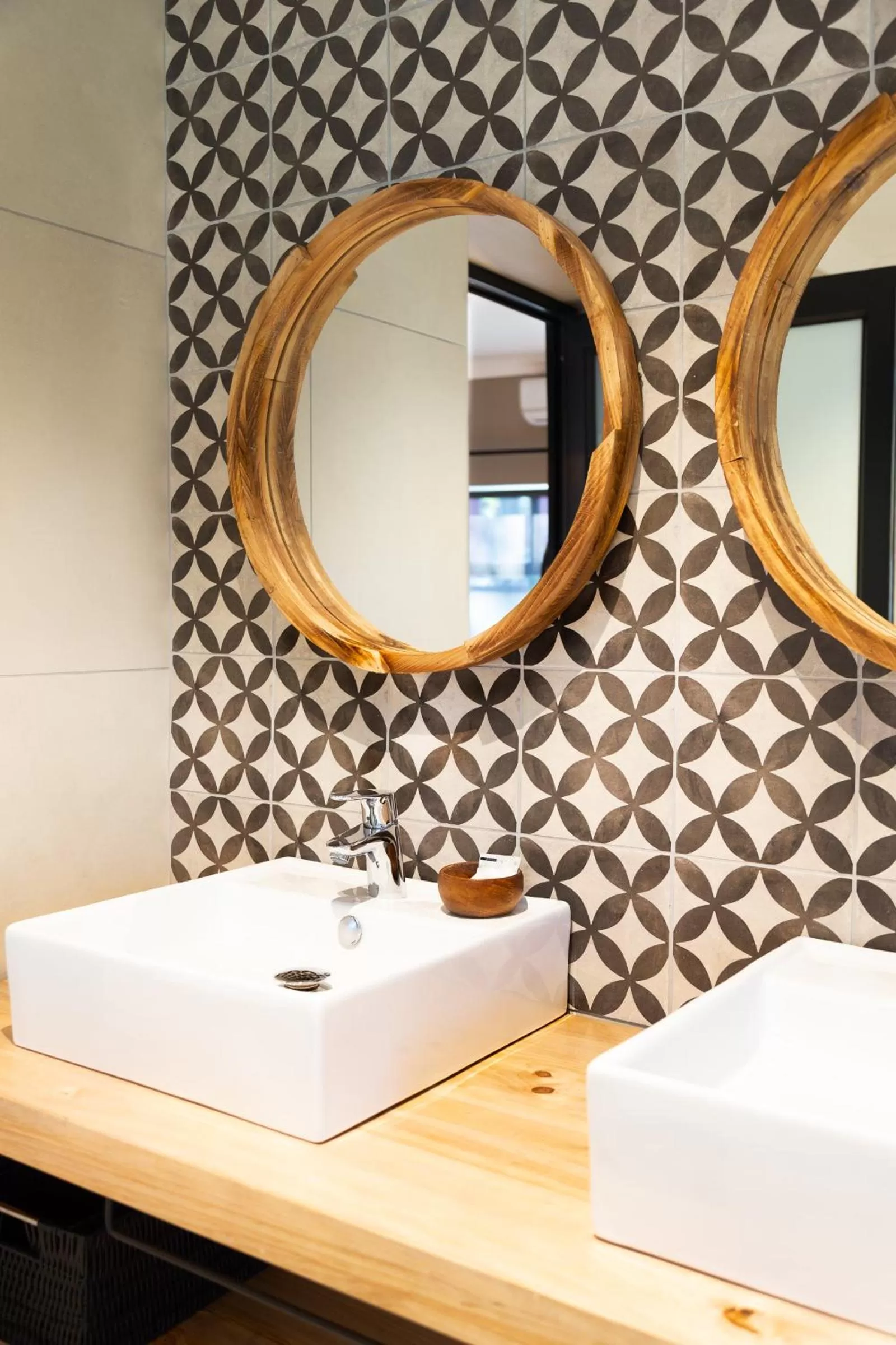 Bathroom in Loerie Guest Lodge