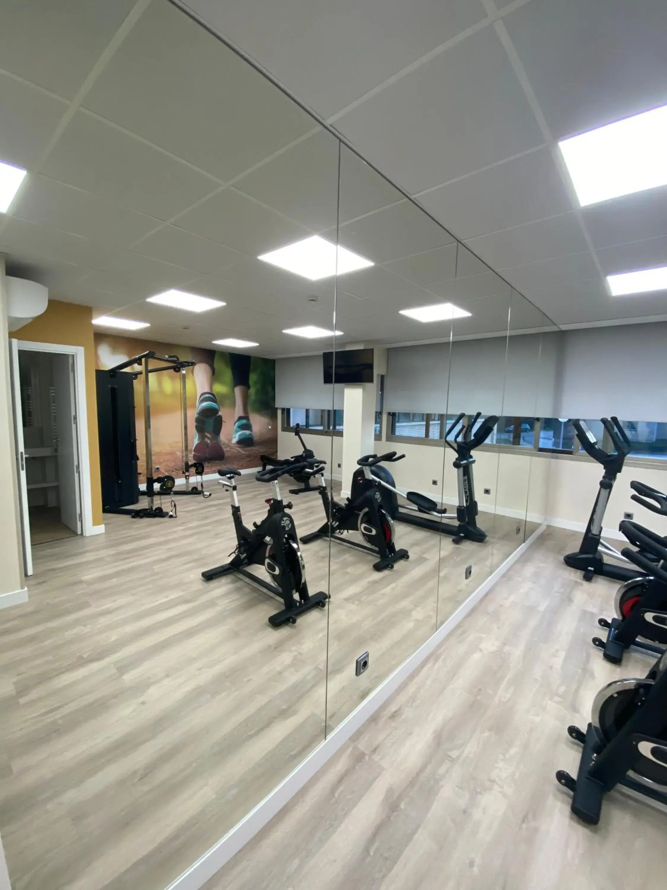 Fitness centre/facilities, Fitness Center/Facilities in Hotel Escuela Madrid