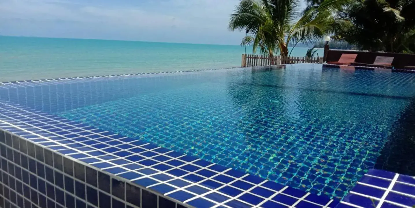 Swimming Pool in Lipa Bay Resort