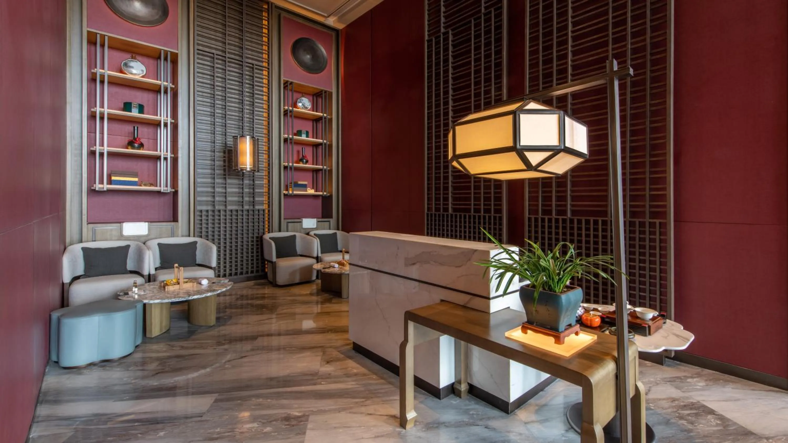 Property building in HUALUXE Nanjing Yangtze River