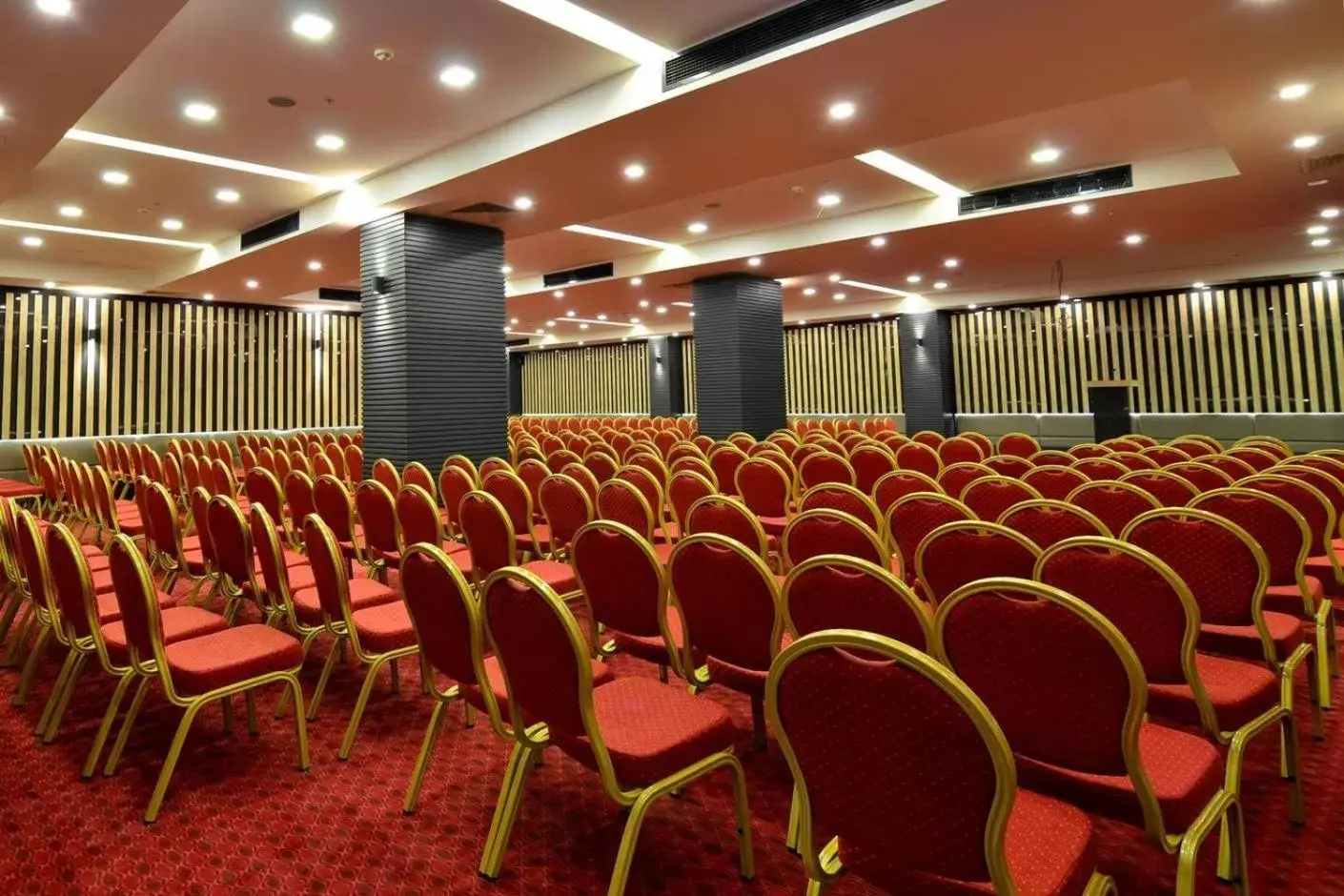 Business facilities in Ramada Encore Gebze