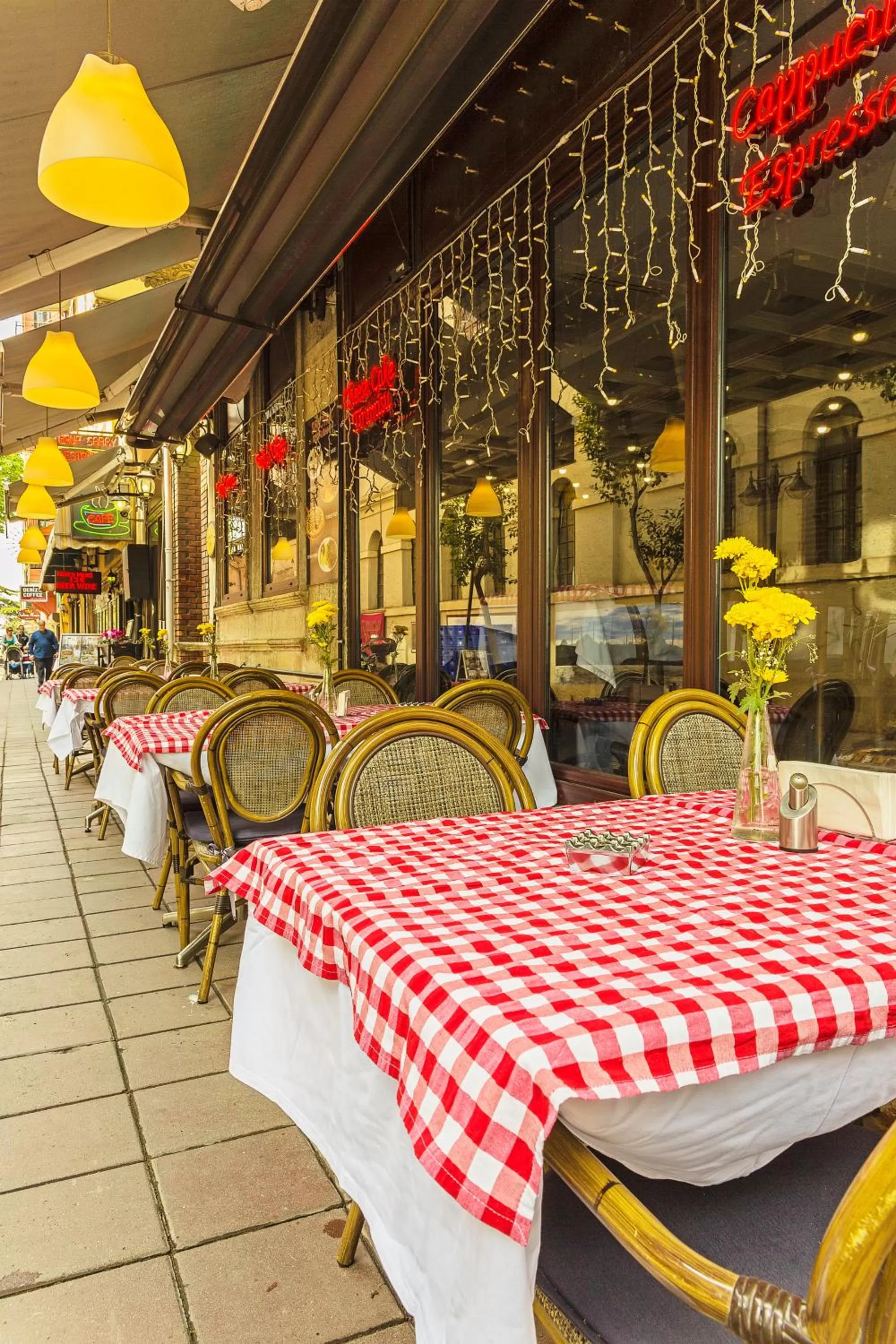 Restaurant/places to eat in Hotel Spectra Sultanahmet