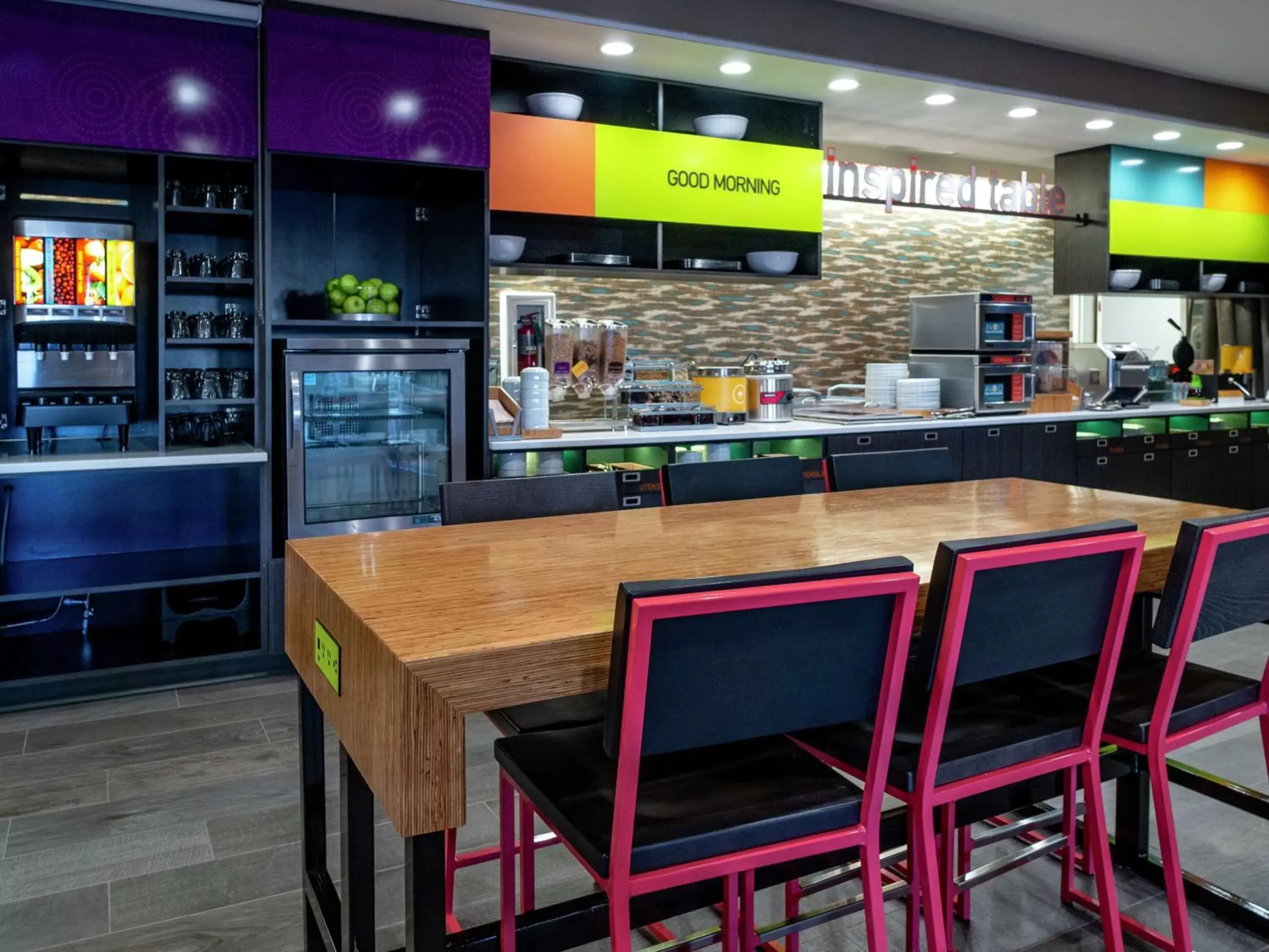 Dining area, Lounge/Bar in Home2 Suites By Hilton Oklahoma City Nw Expressway