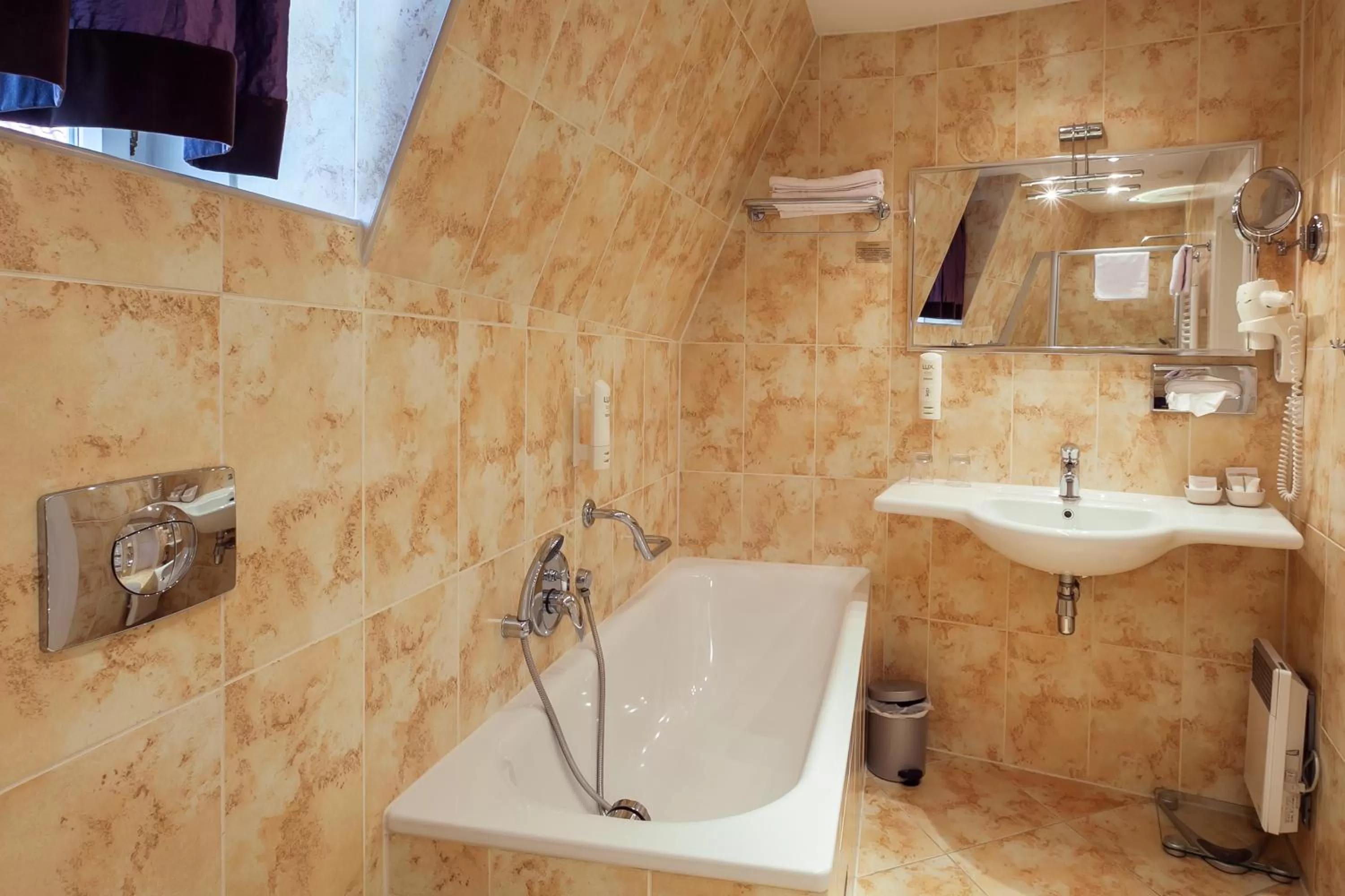 Shower in Tyn Yard Residence