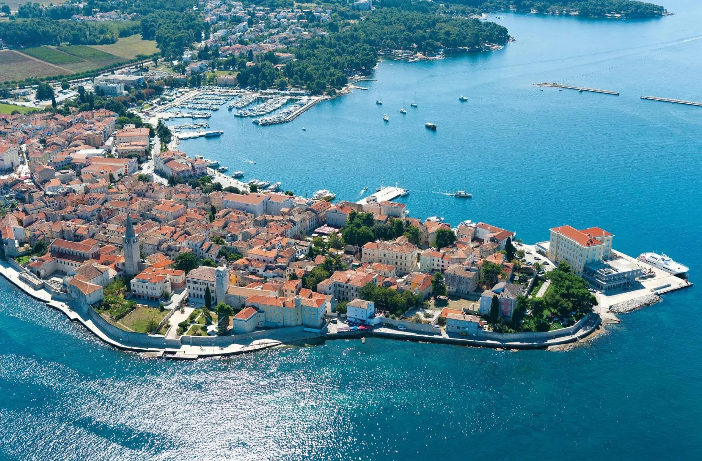 Bird's eye view, Bird's-eye View in Hotel Parentium Plava Laguna