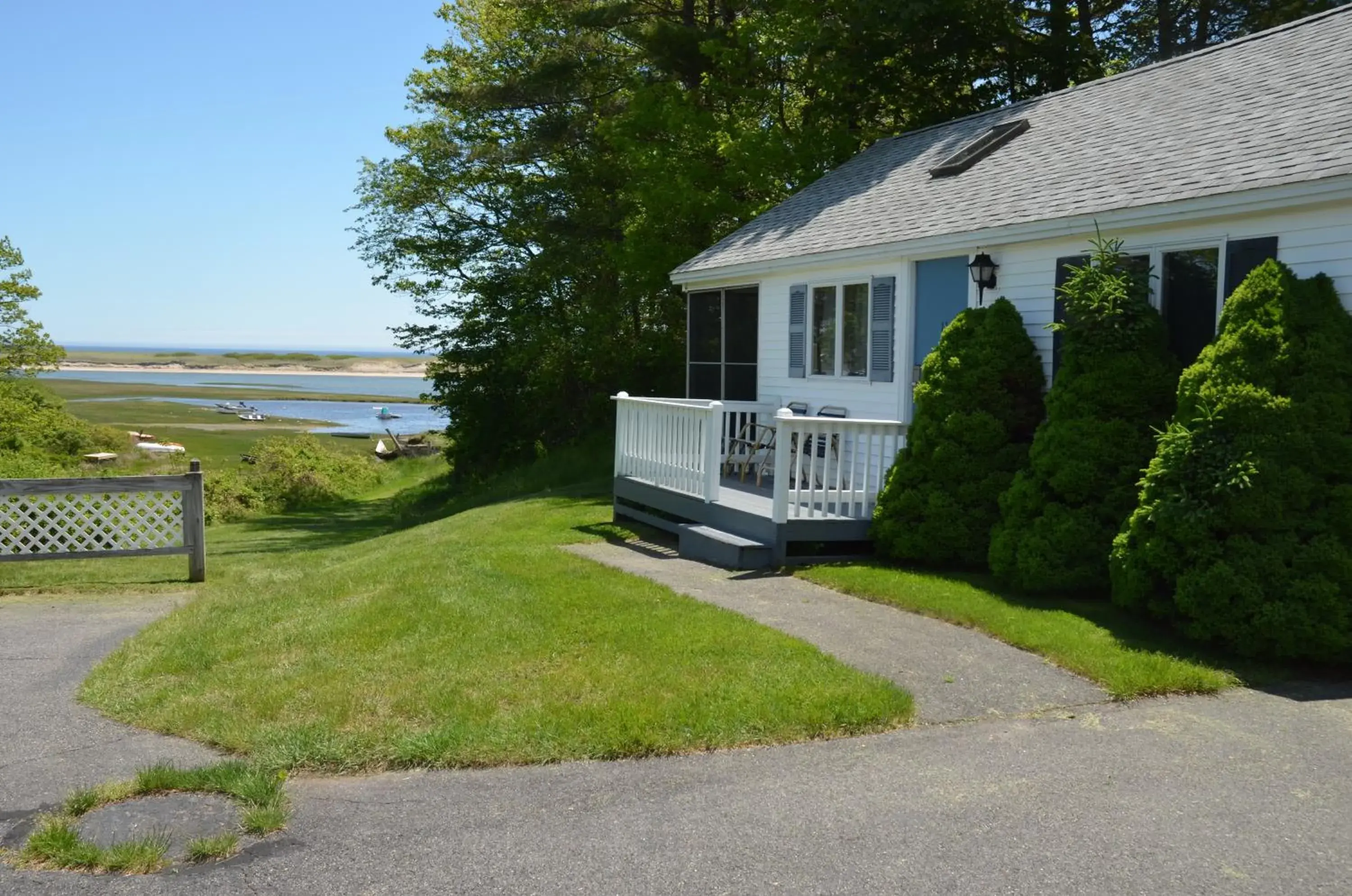 Facade/entrance in Ogunquit Tides Facade/entrance in Ogunquit Tides