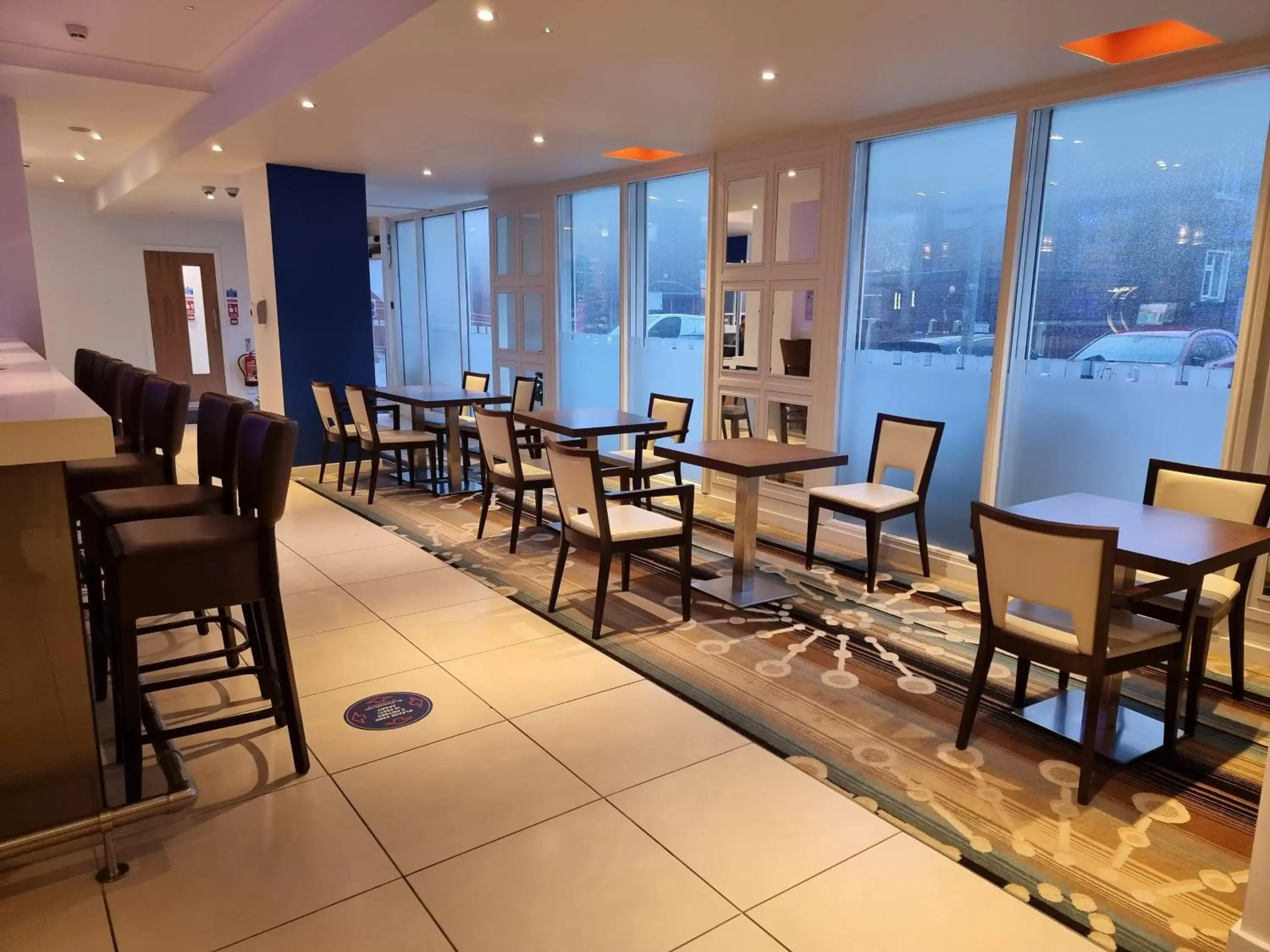 Restaurant/places to eat in Holiday Inn Express Wakefield by IHG Restaurant/places to eat in Holiday Inn Express Wakefield by IHG