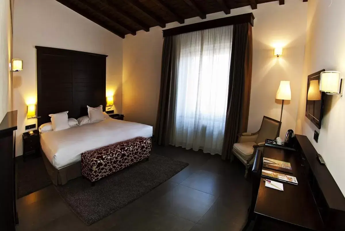 Bed in Hotel Convento Aracena & SPA